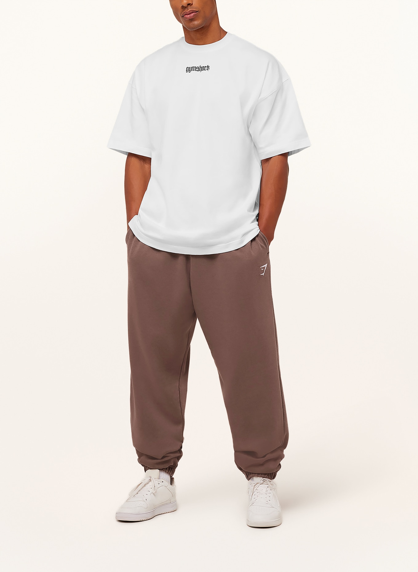 GYMSHARK Sweatpants CREST: BRAUN