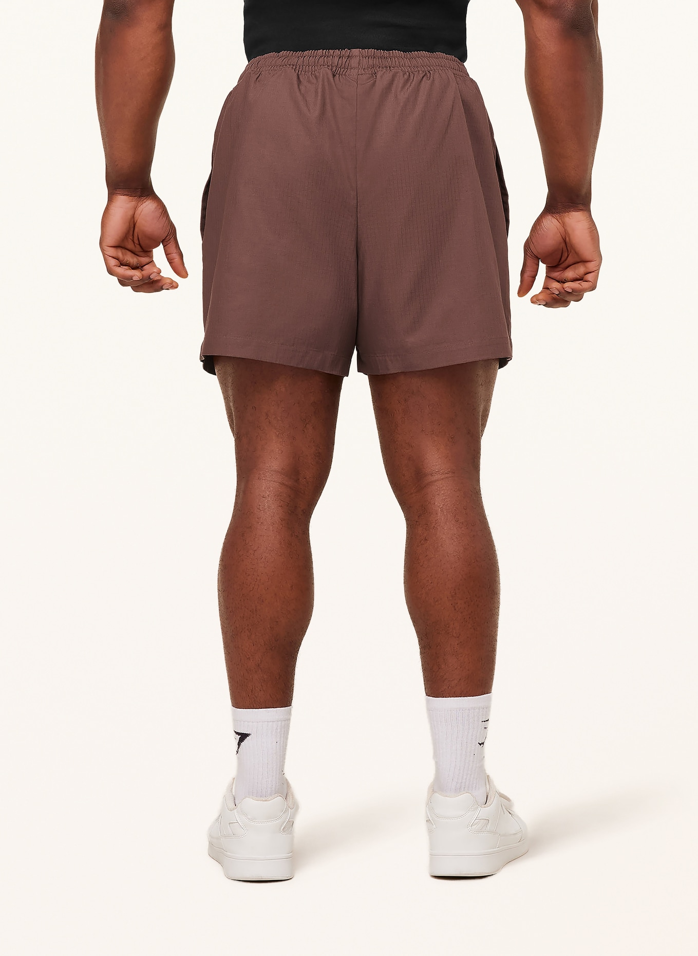 GYMSHARK Trainingsshorts PUMPER: BRAUN