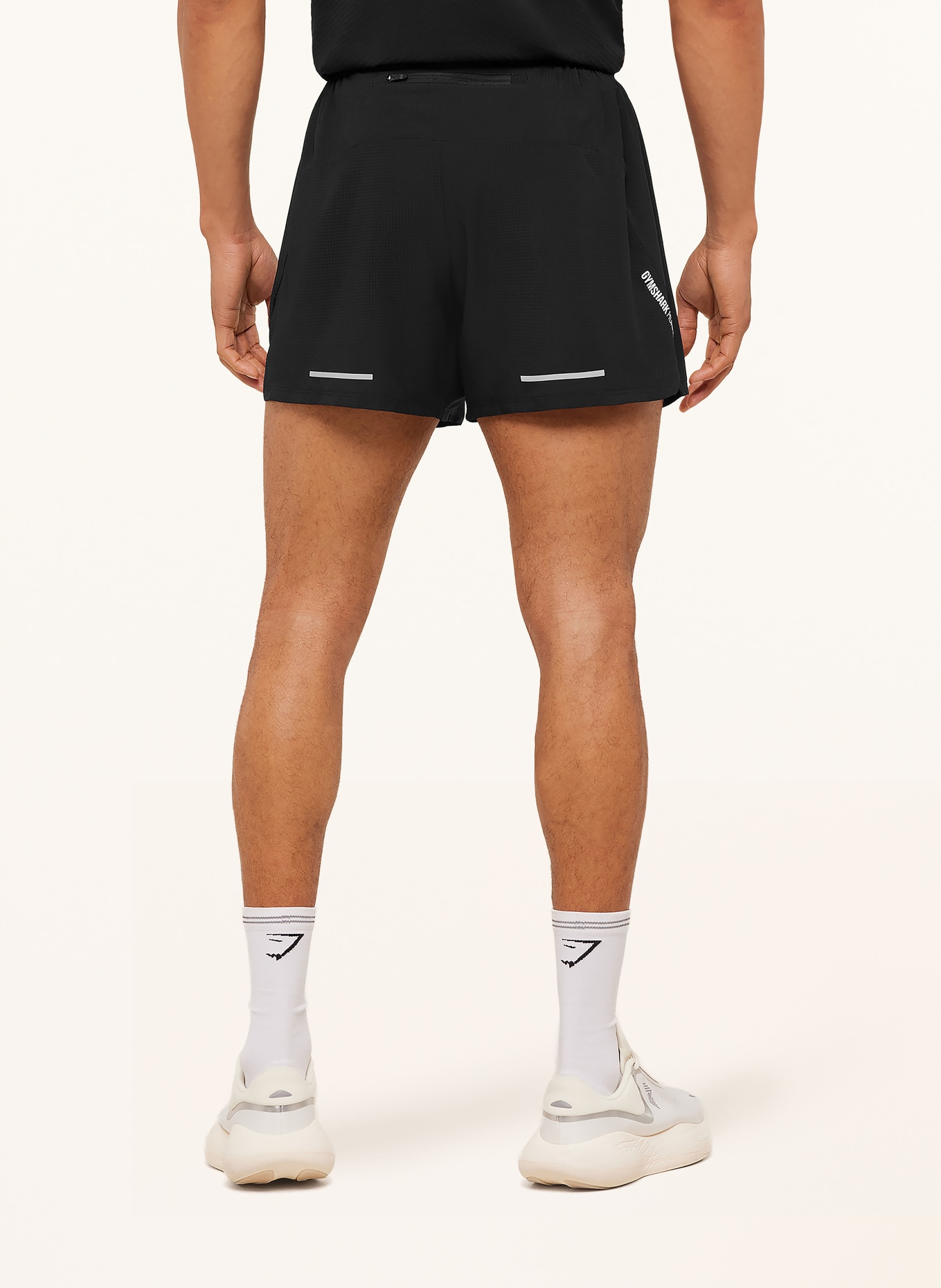 GYMSHARK 2-in-1-Laufshorts BETTER LEVEL: SCHWARZ