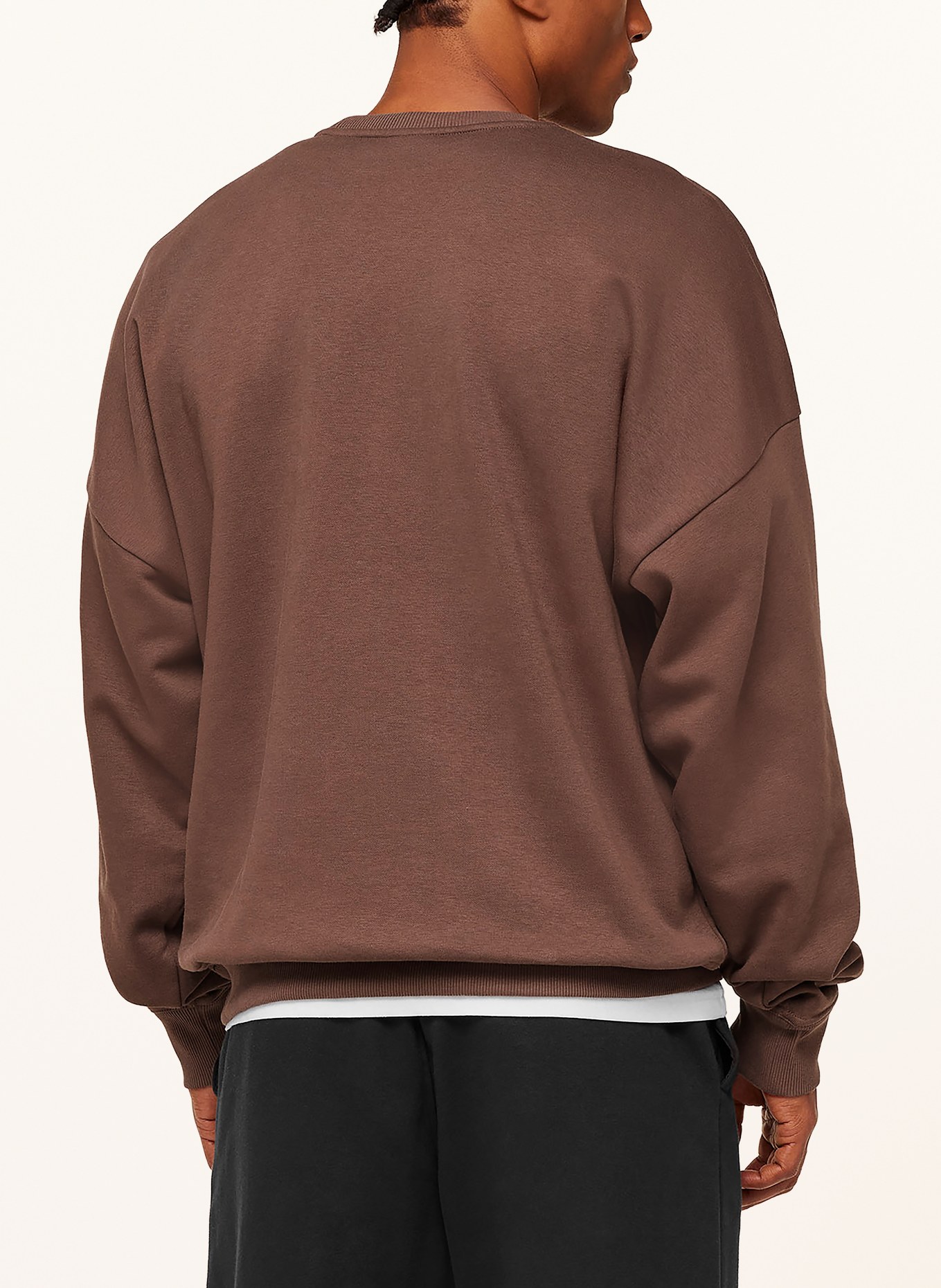 GYMSHARK Oversized-Sweatshirt CREST: BRAUN