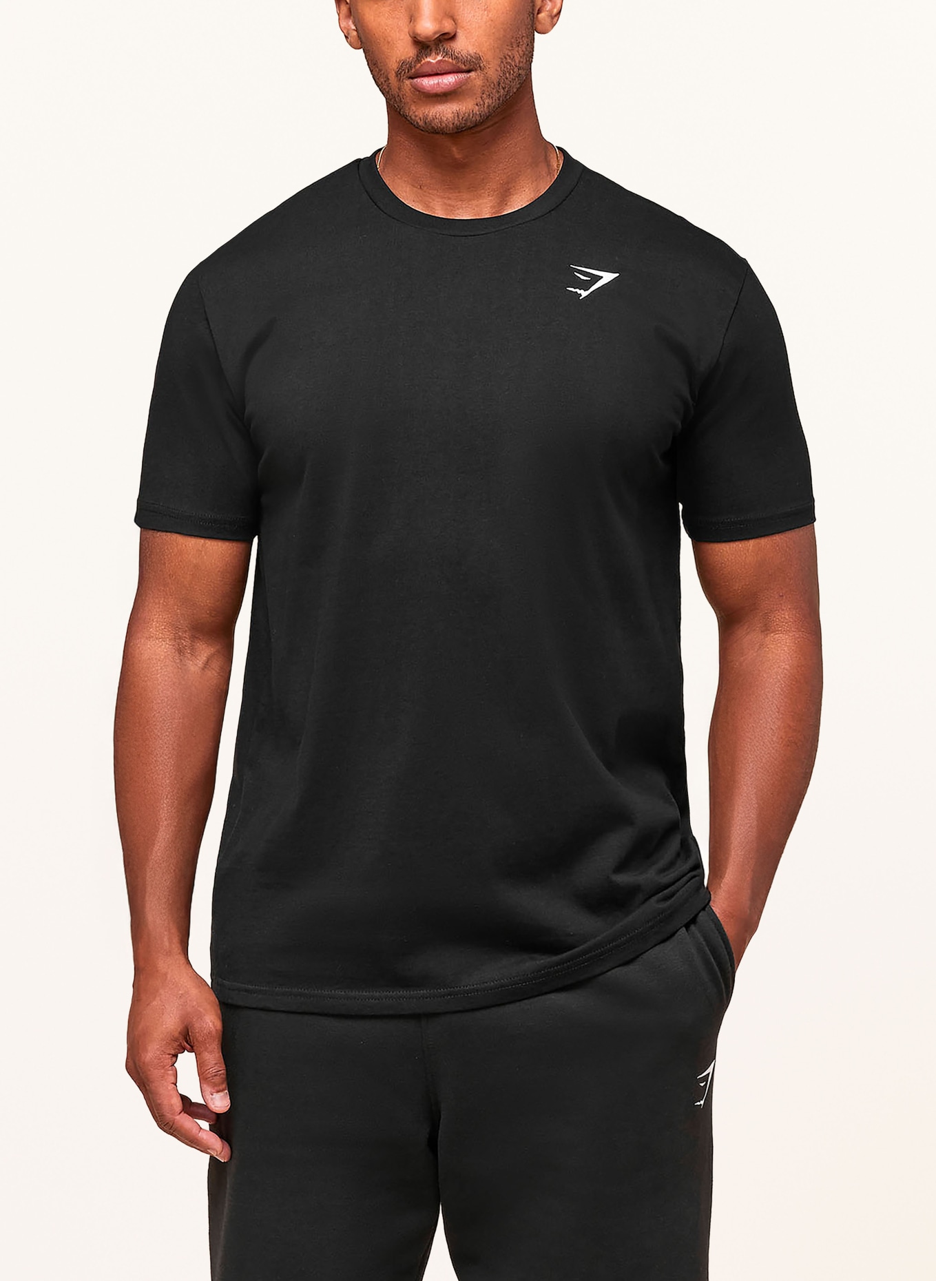 GYMSHARK T-Shirt CREST: SCHWARZ