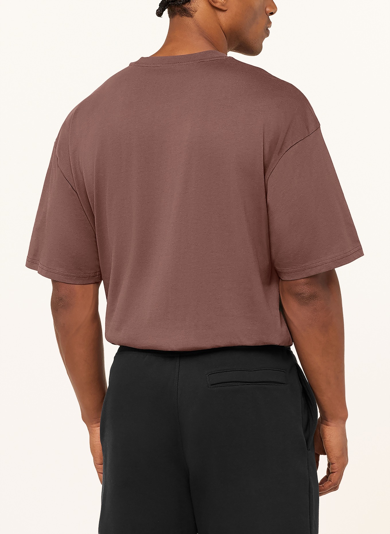 GYMSHARK Oversized-Shirt CREST: BRAUN