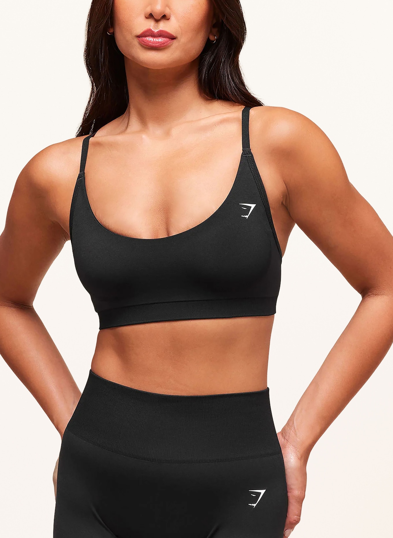 GYMSHARK Sport-BH LIGHT SUPPORT: SCHWARZ