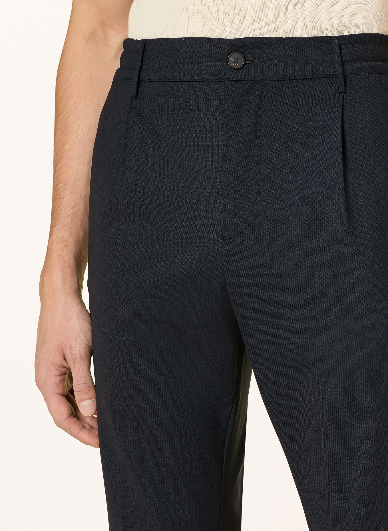 CRUNA Chino Extra Slim Fit: CZARNY