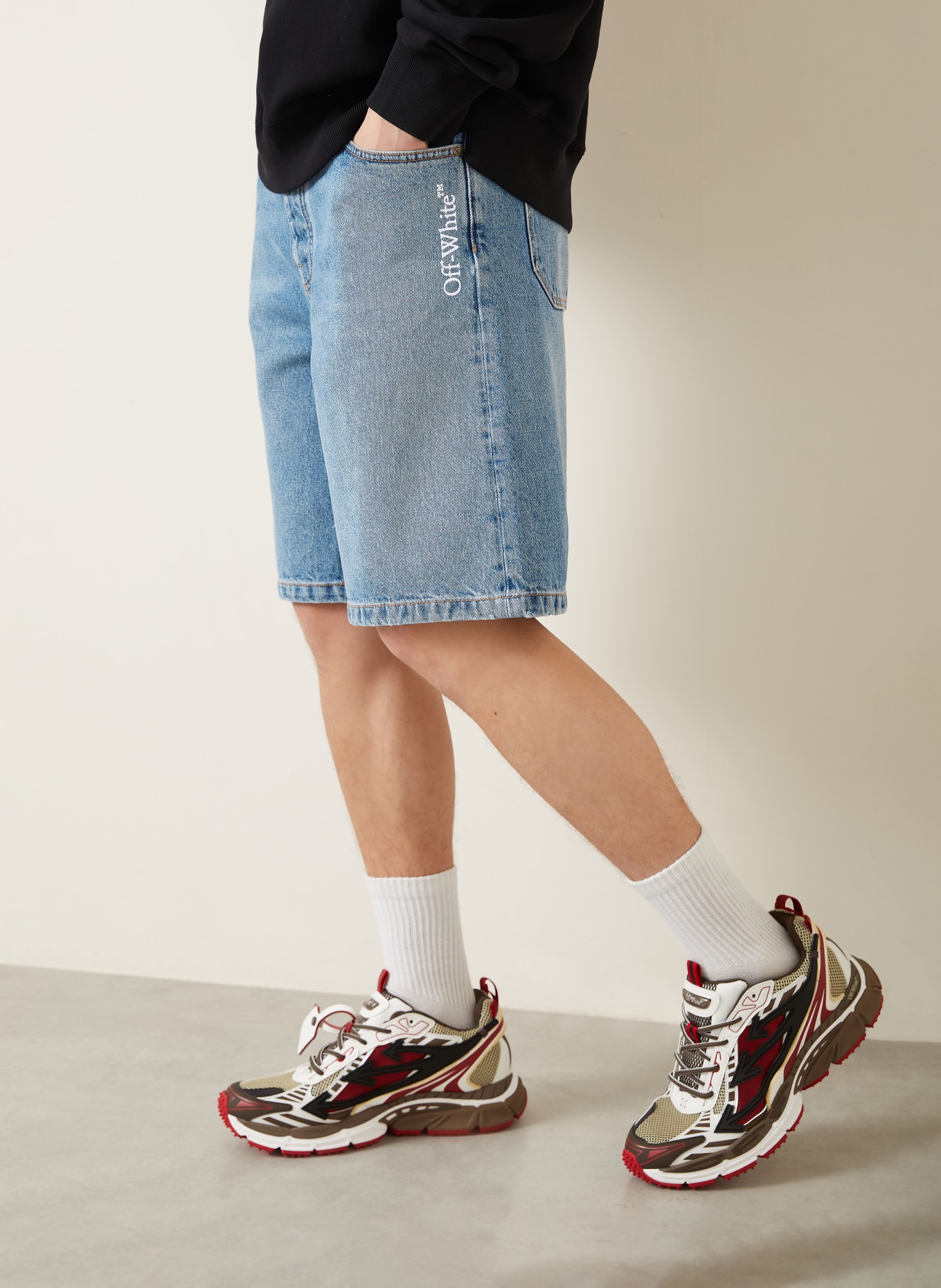 Off-White Jeansshorts: 400 LIGHT MEDIUM BLUE