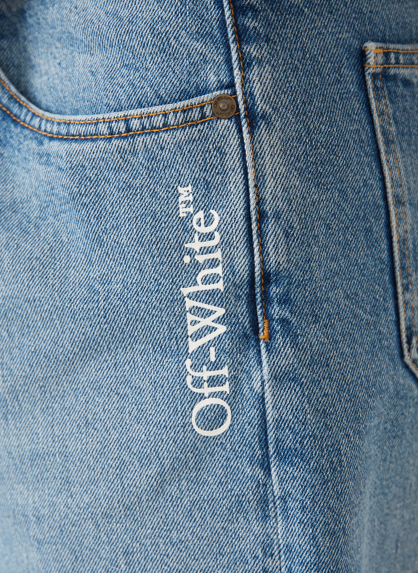 Off-White Jeansshorts: 400 LIGHT MEDIUM BLUE