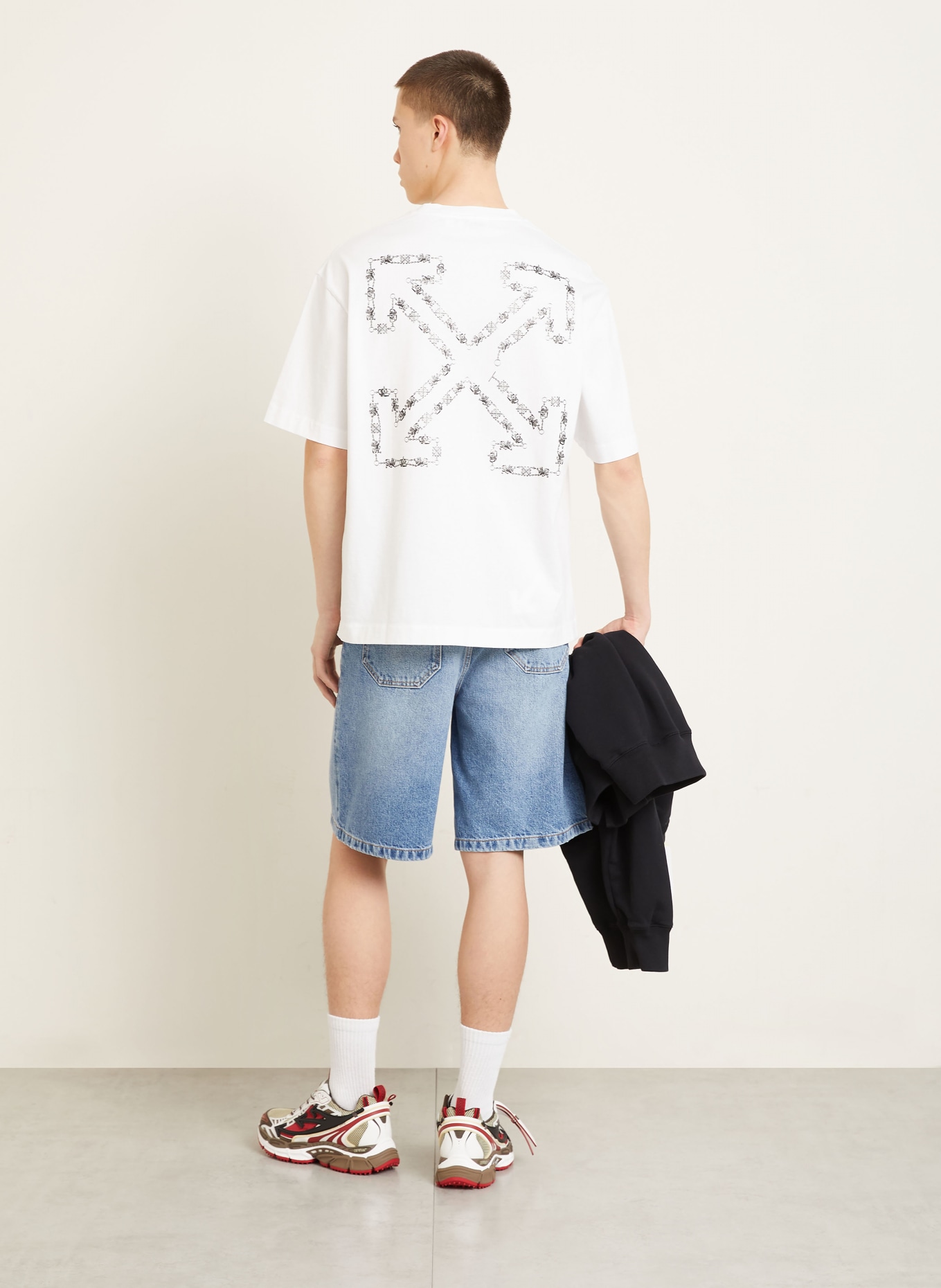Off-White T-Shirt: WEISS