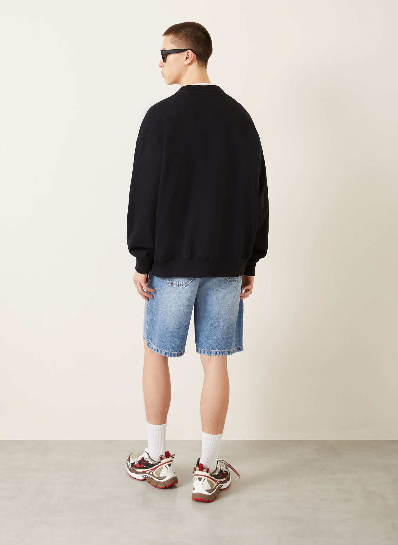 Off-White Sweatshirt: SCHWARZ