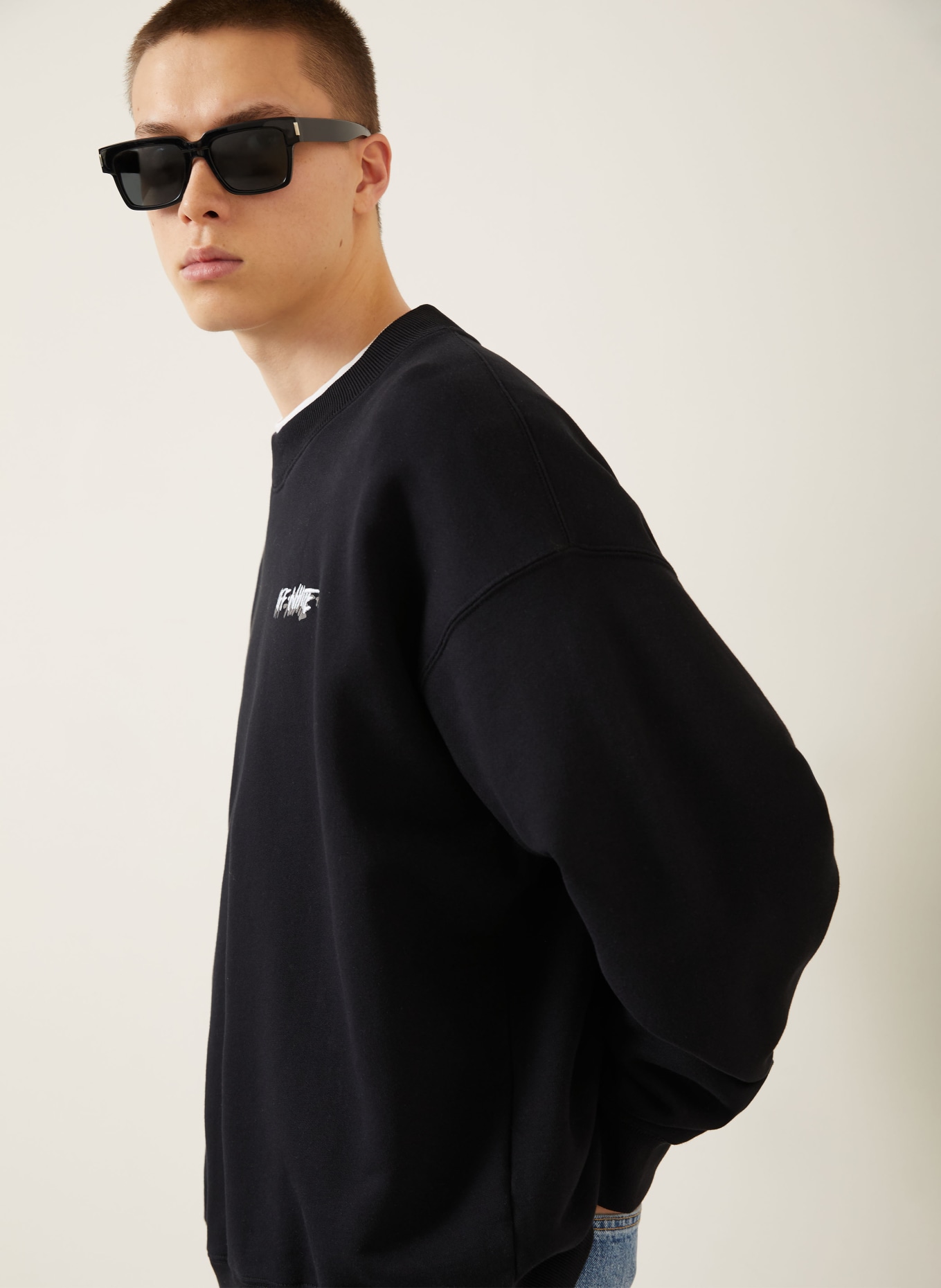 Off-White Sweatshirt: SCHWARZ