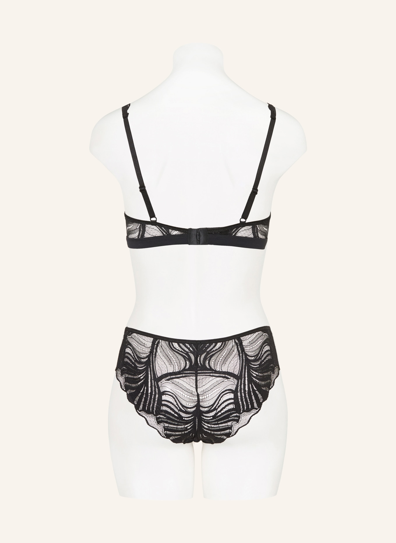 FALKE Kalhotky DELICATE TOUCH: ČERNÁ