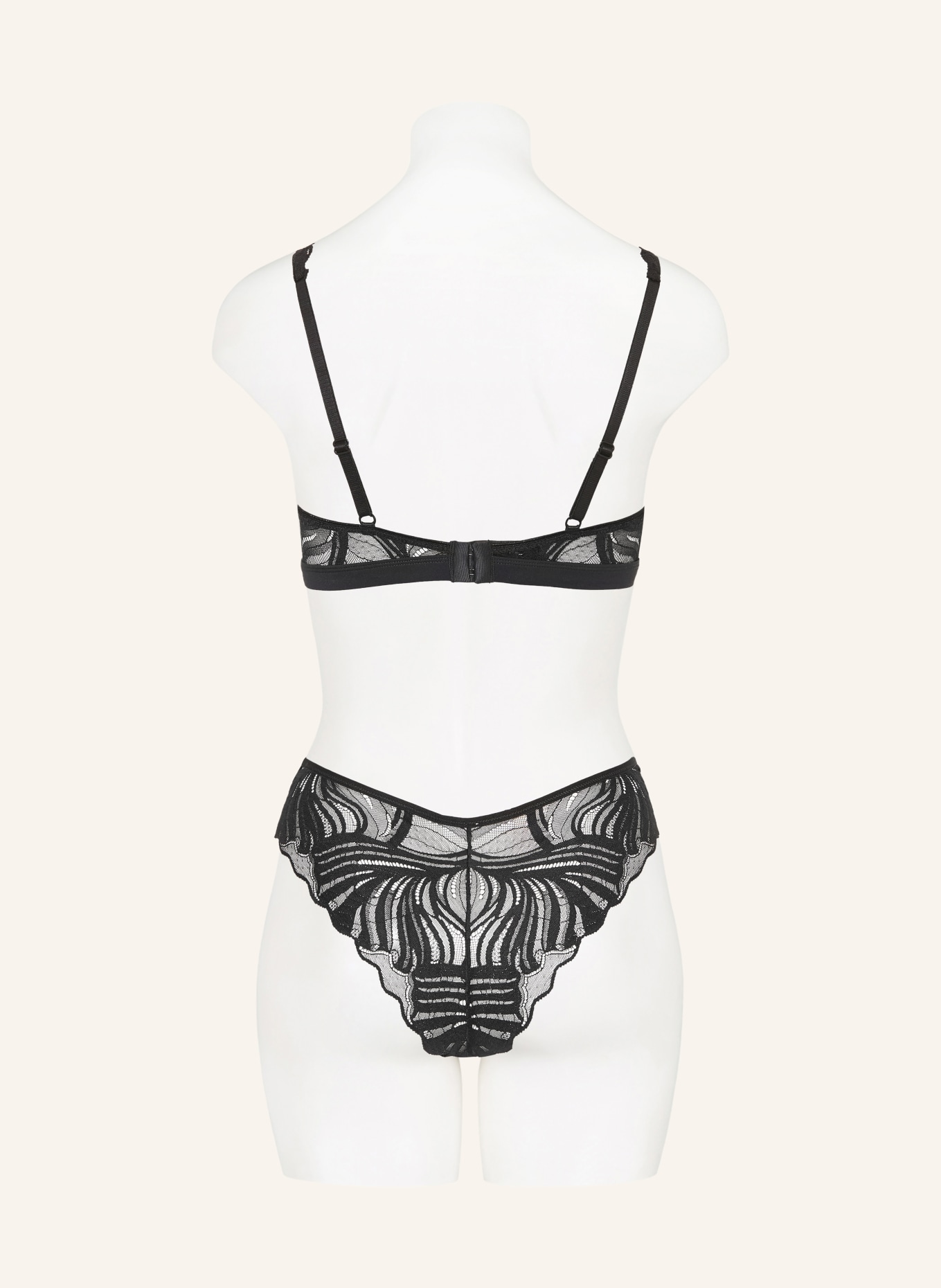 FALKE Kalhotky DELICATE TOUCH: ČERNÁ