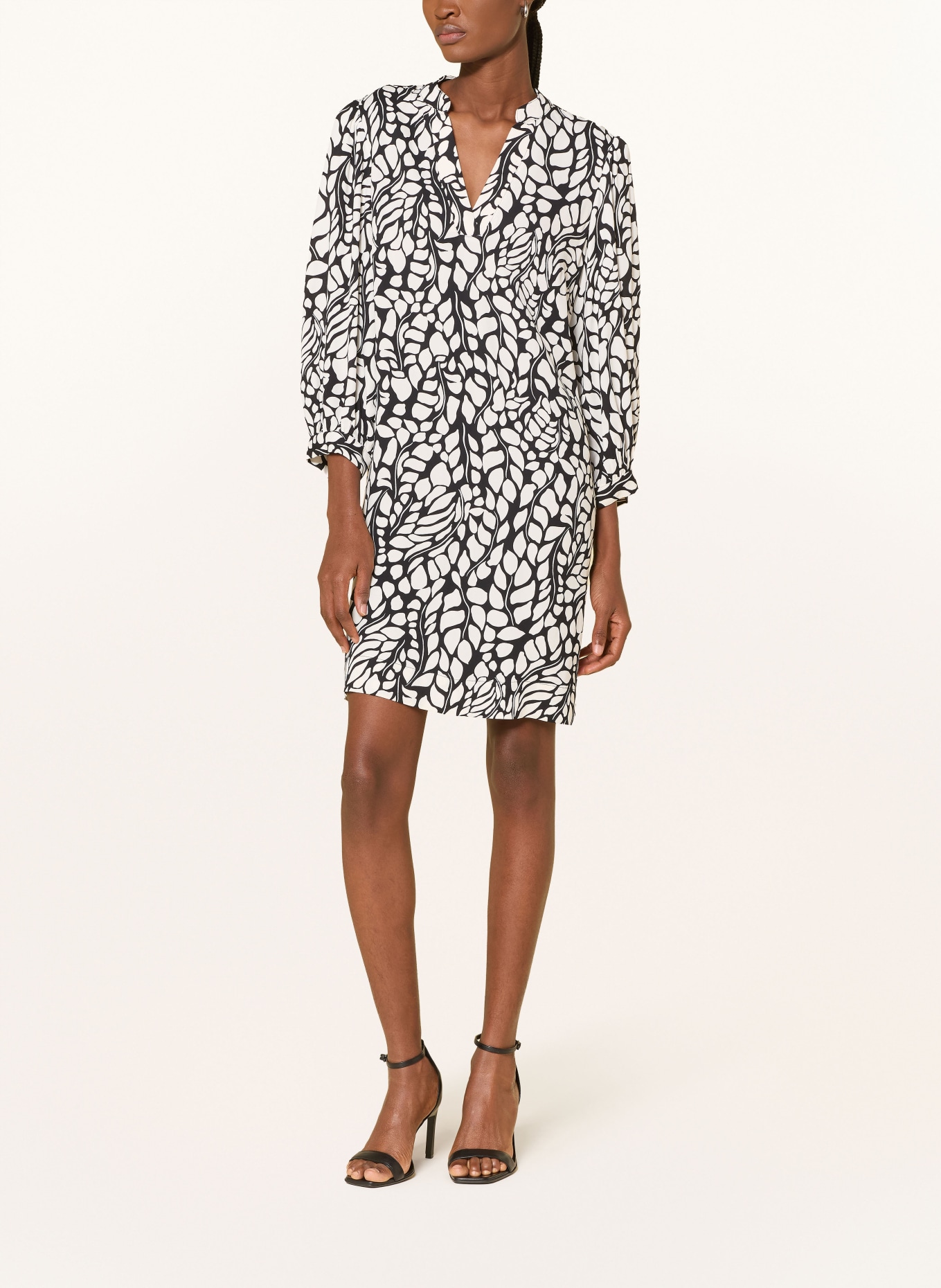 Phase Eight Šaty MILICIA s 3/4 rukávem: ČERNÁ / BÍLÁ