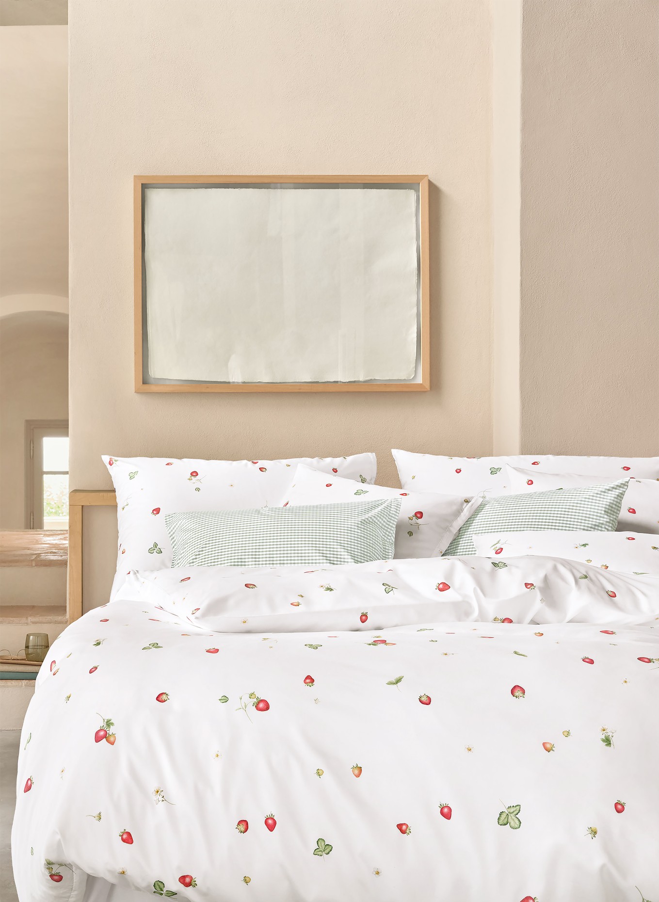 SCHLOSSBERG Bettbezug JUNE: WEISS / DUNKELROT / DUNKELORANGE