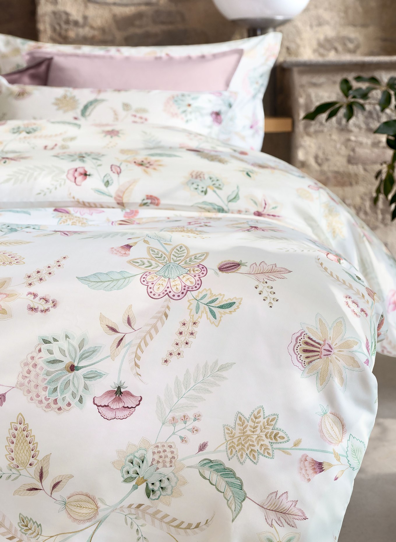 SCHLOSSBERG Bettbezug IMA: WEISS / HELLROT / PETROL