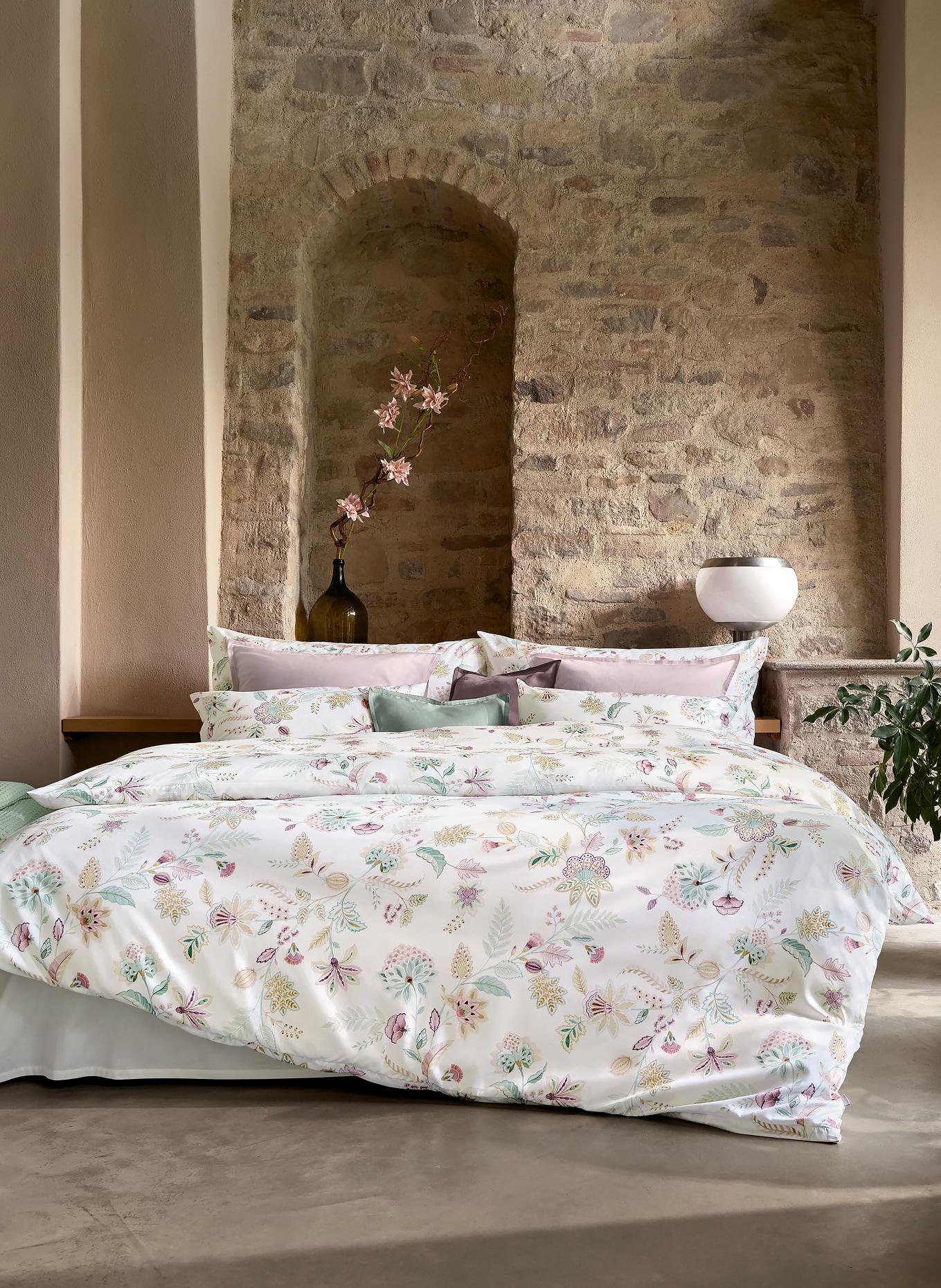 SCHLOSSBERG Linge de lit IMA: CRÈME / ROUGE / VERT CLAIR