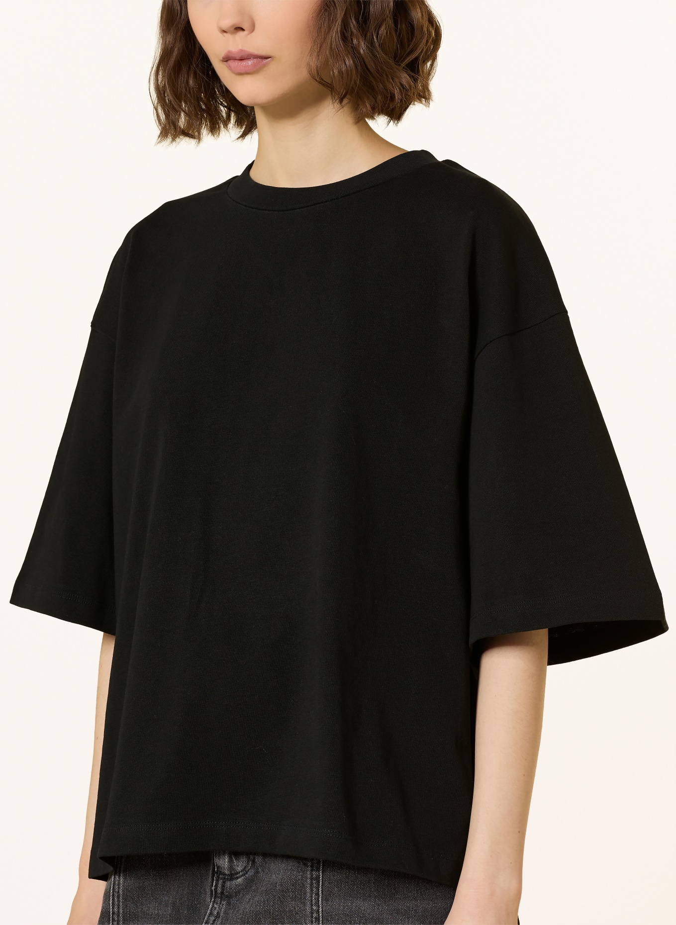 ALLSAINTS Oversized tričko ESME AMELIE s krajkou: ČERNÁ