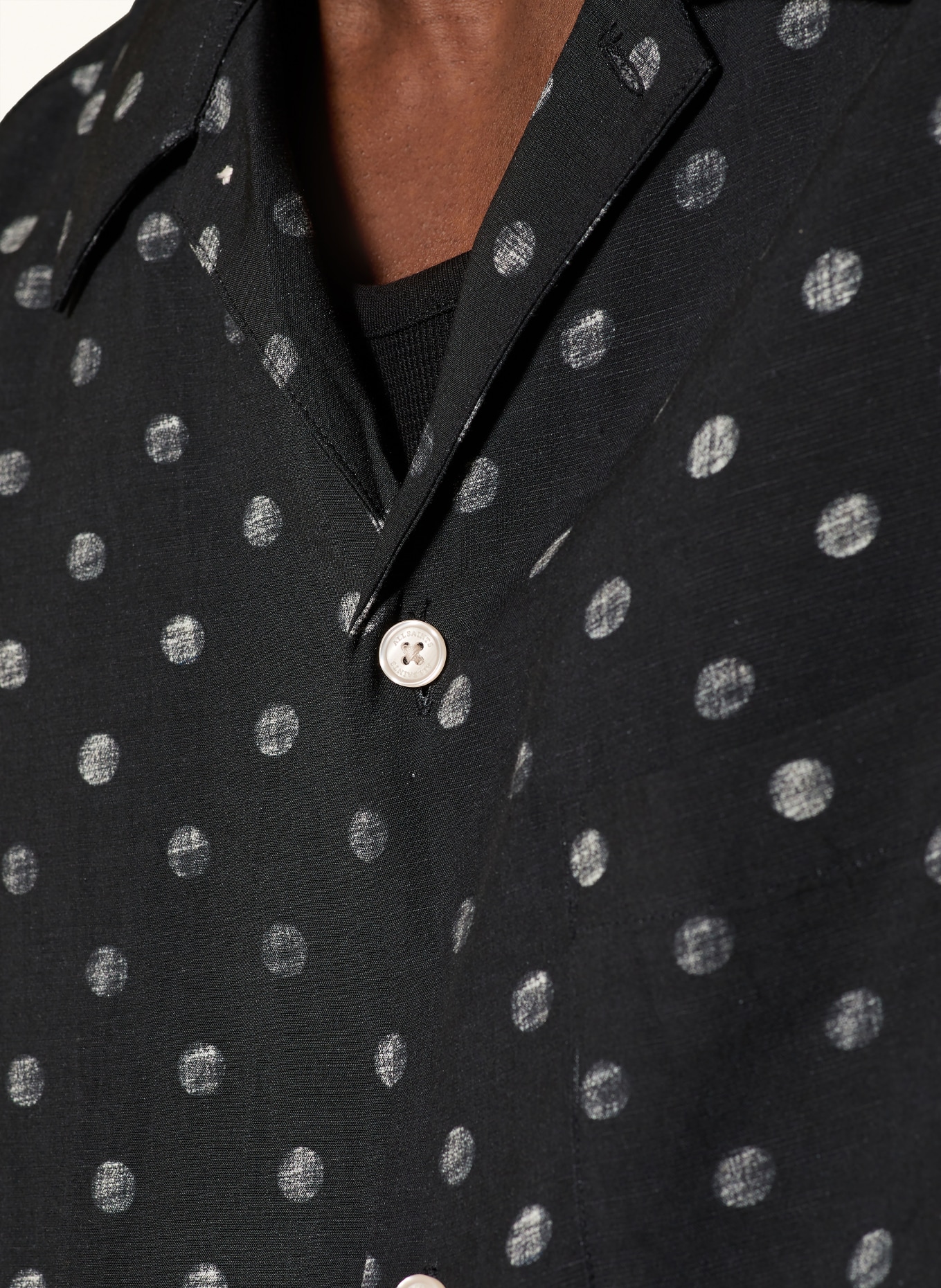 ALLSAINTS UPTON Comfort Fit resort shirt: BLACK / WHITE