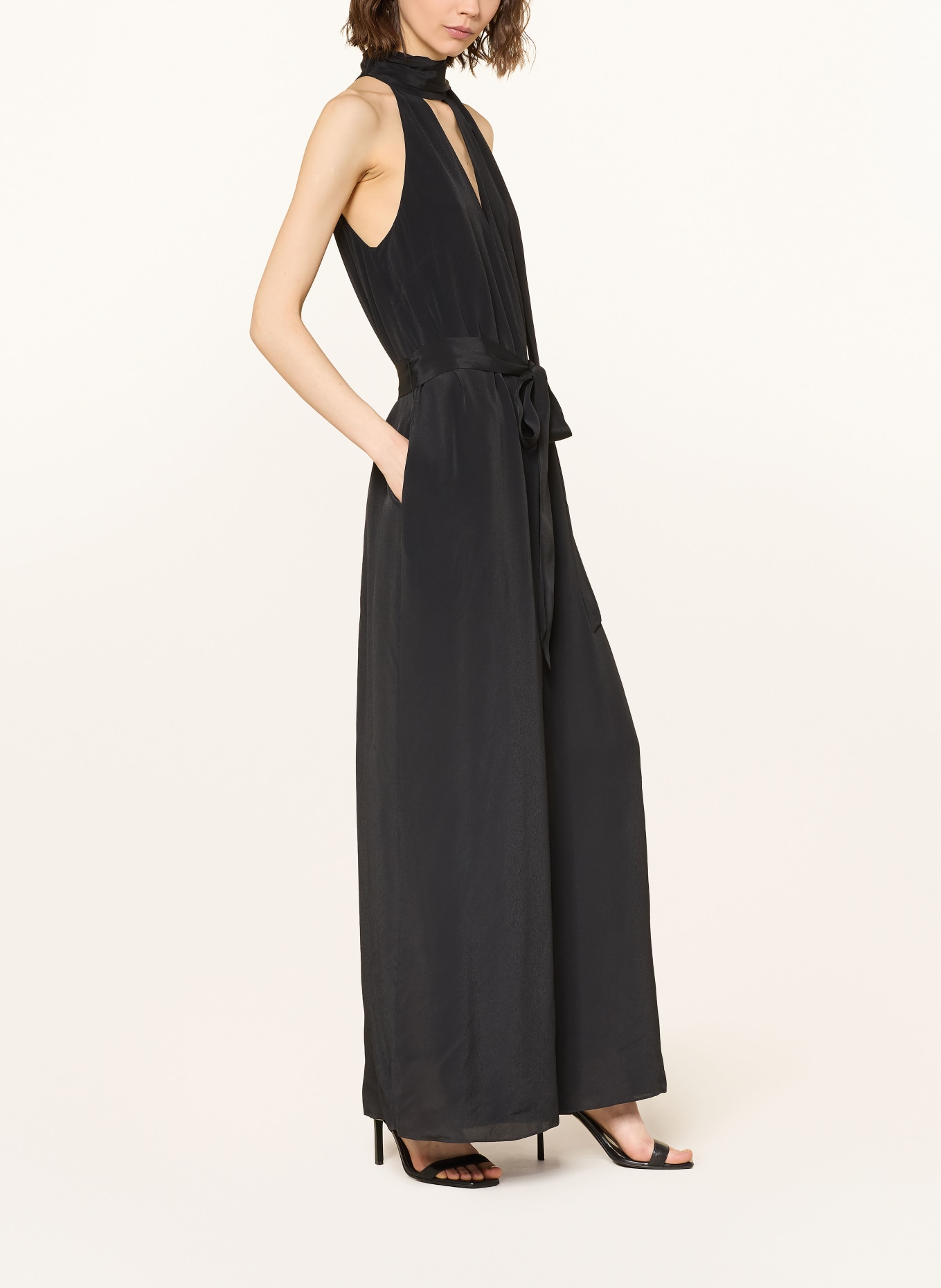 TED BAKER Jumpsuit CHIVA mit Schluppe: SCHWARZ