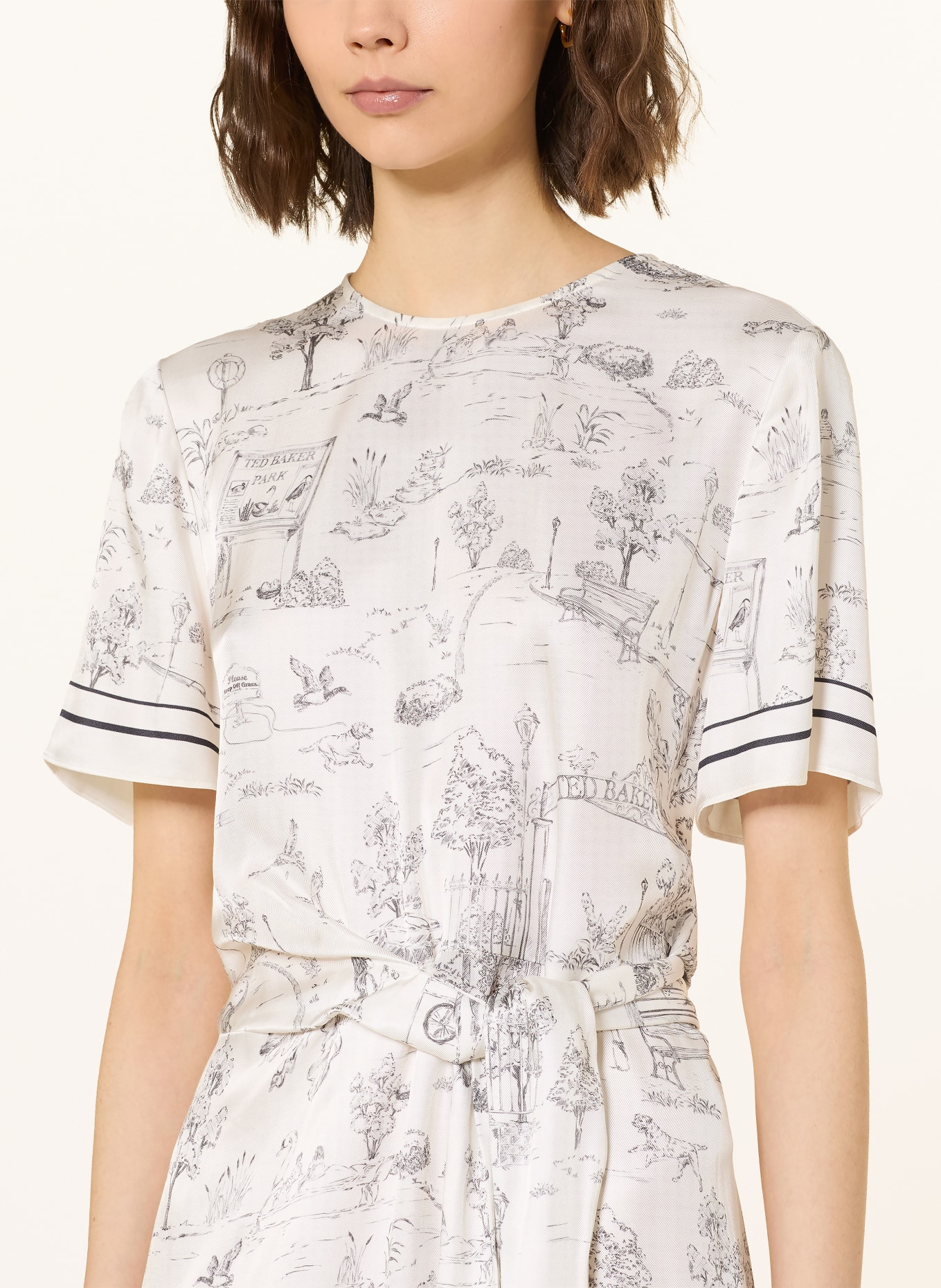 TED BAKER Rochie DAKOHTA cu efect de drapaj: ALB / NEGRU