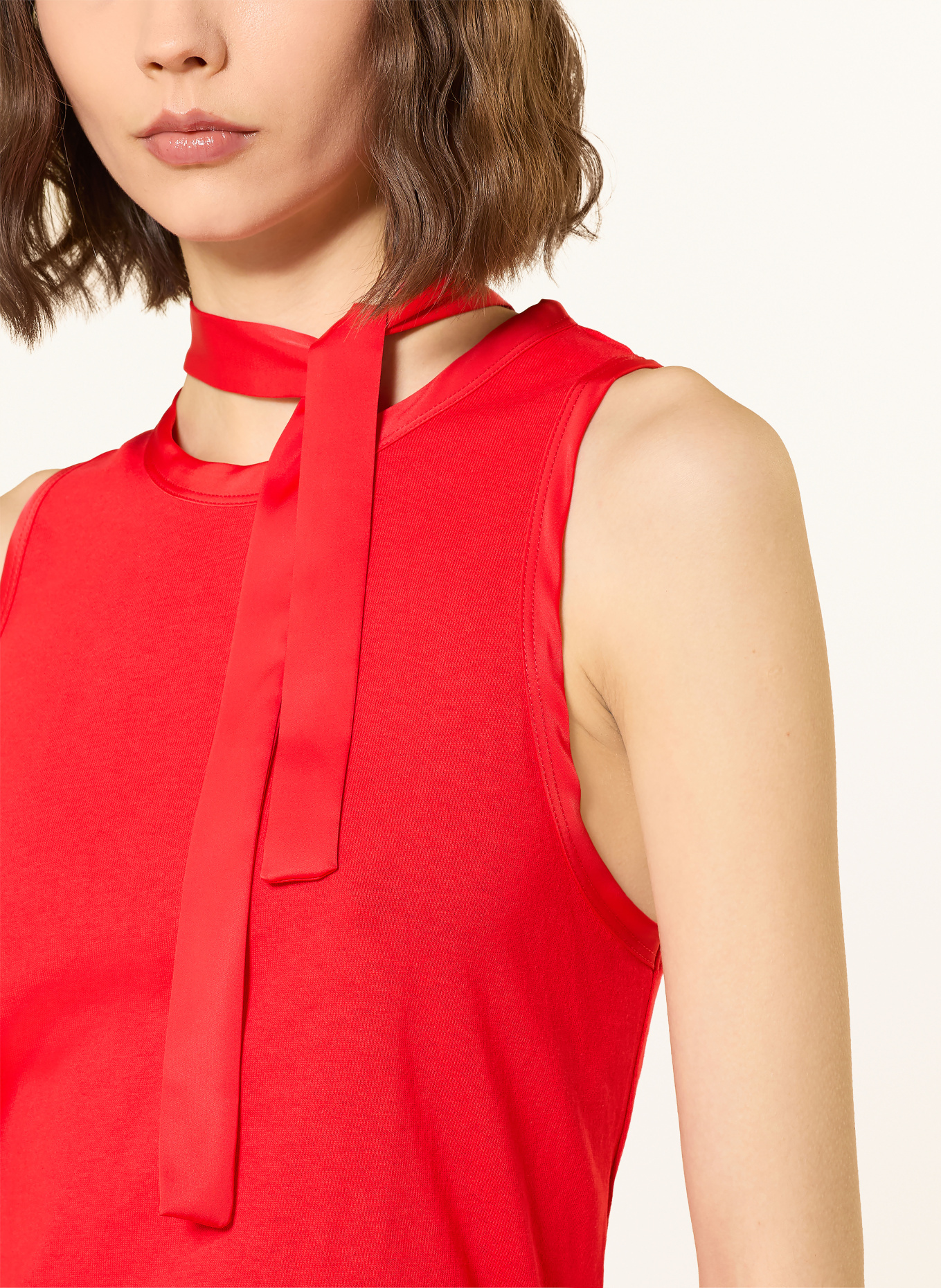 SANDRO Top im Materialmix mit Schluppe: ROT