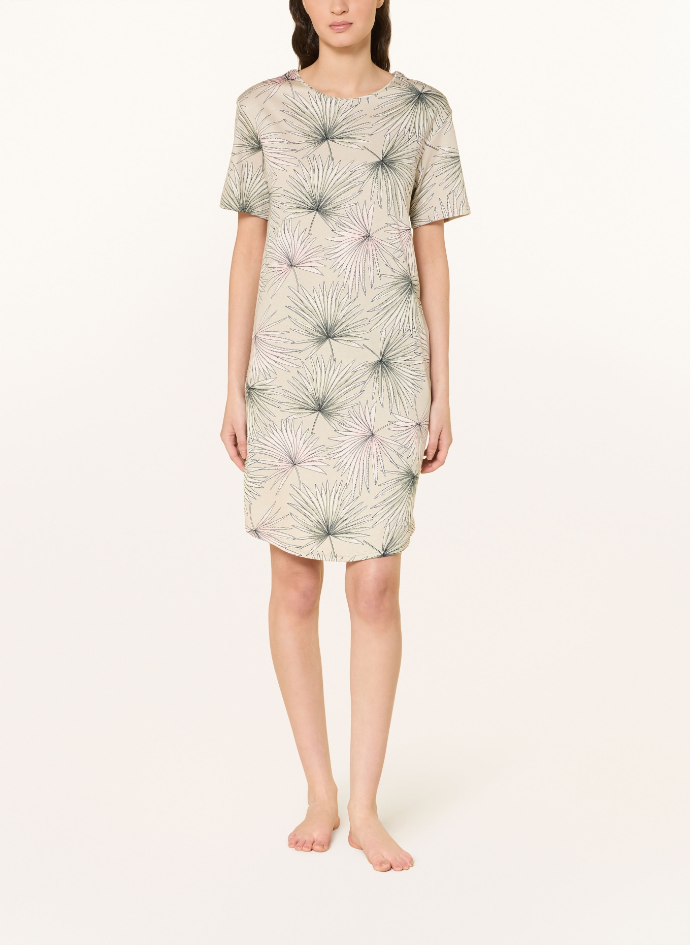 CALIDA Noční košile LEAF DREAMS: SVĚTLE ZELENÁ / KRÉMOVÁ