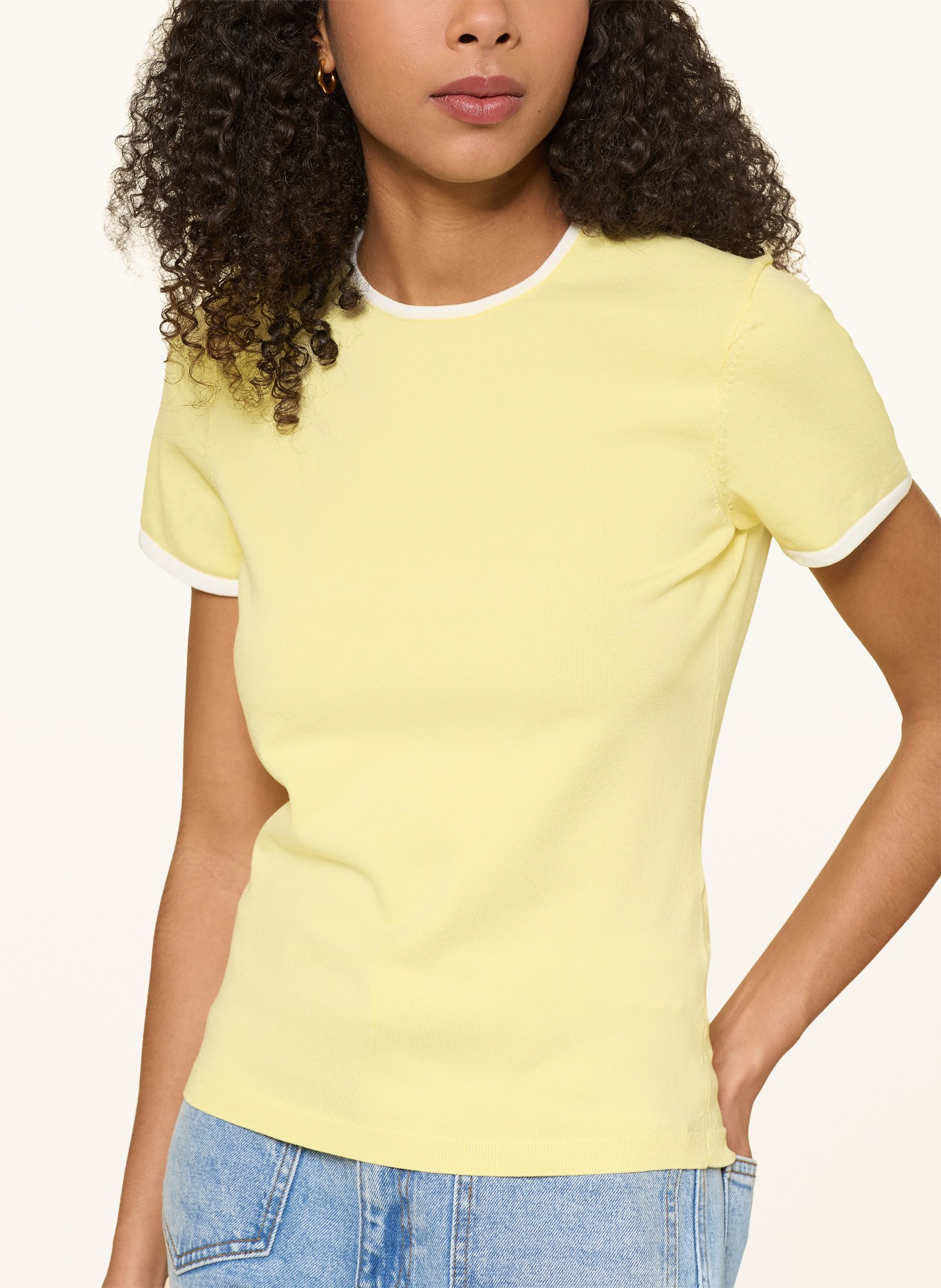 maje Strickshirt: HELLGELB / WEISS