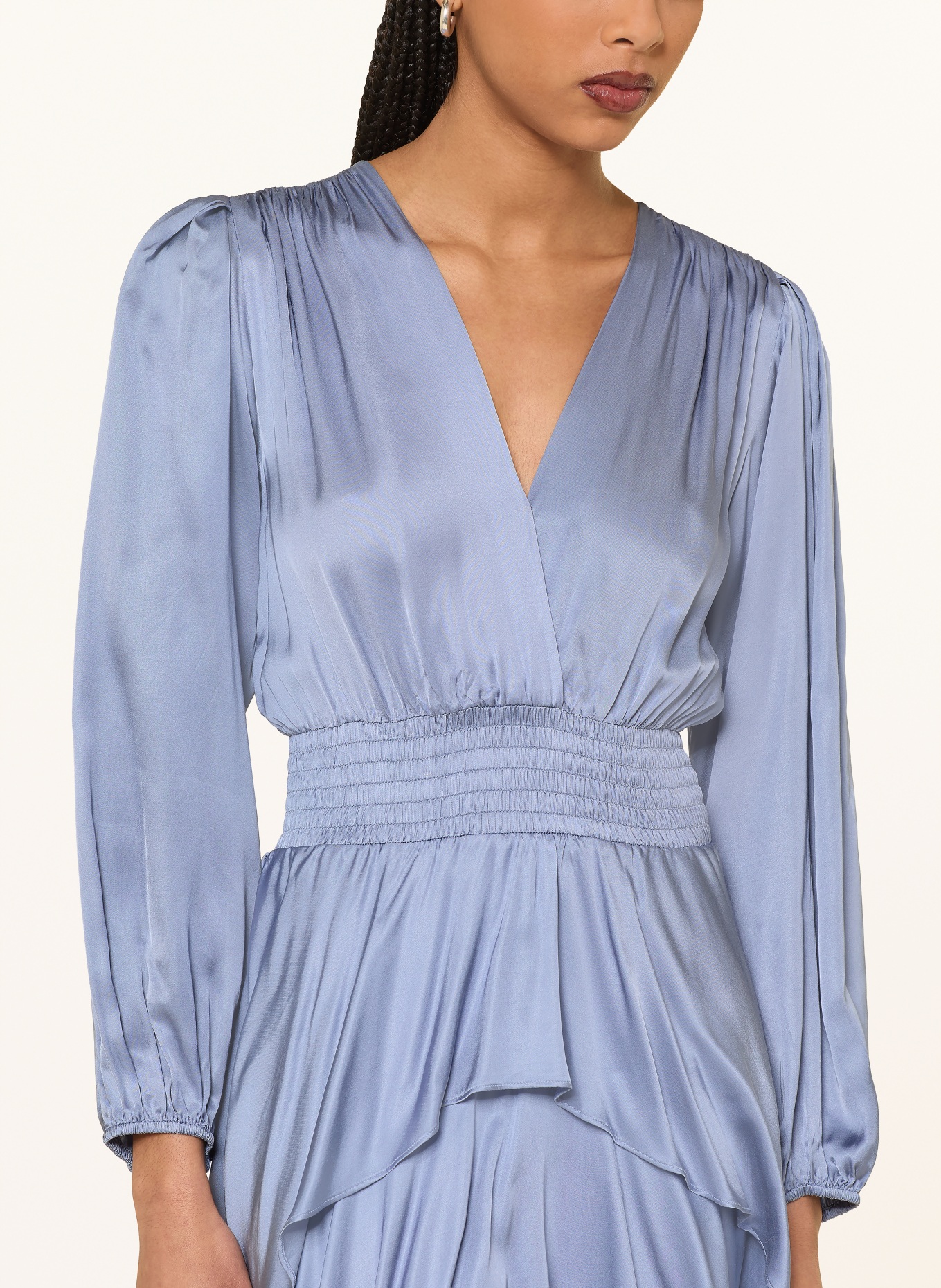 maje Satinkleid: HELLBLAU