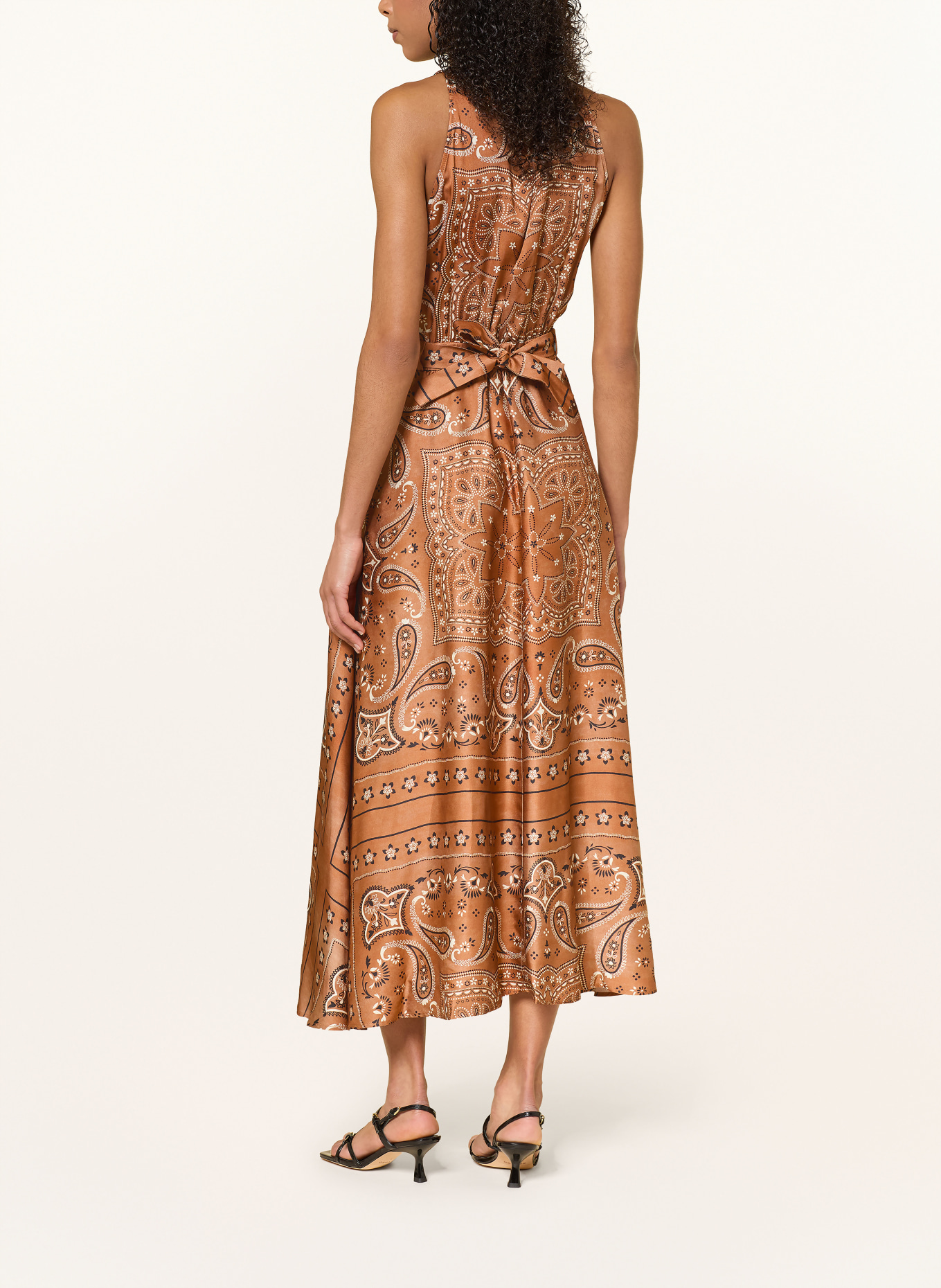 SANDRO Satinkleid mit Cut-outs: BRAUN / WEISS / SCHWARZ