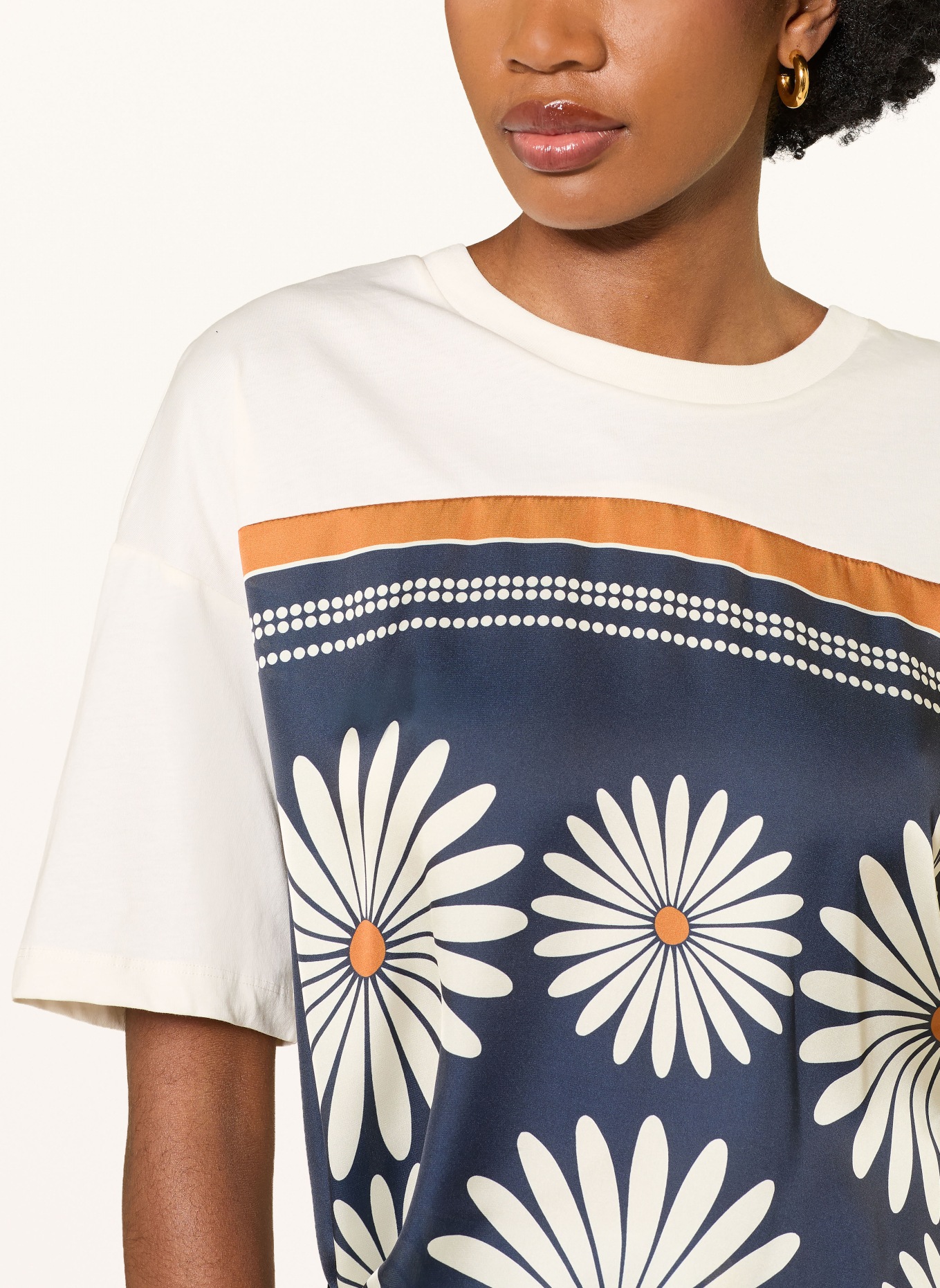 SANDRO Blusenshirt DAISY im Materialmix: DUNKELBLAU / COGNAC / WEISS