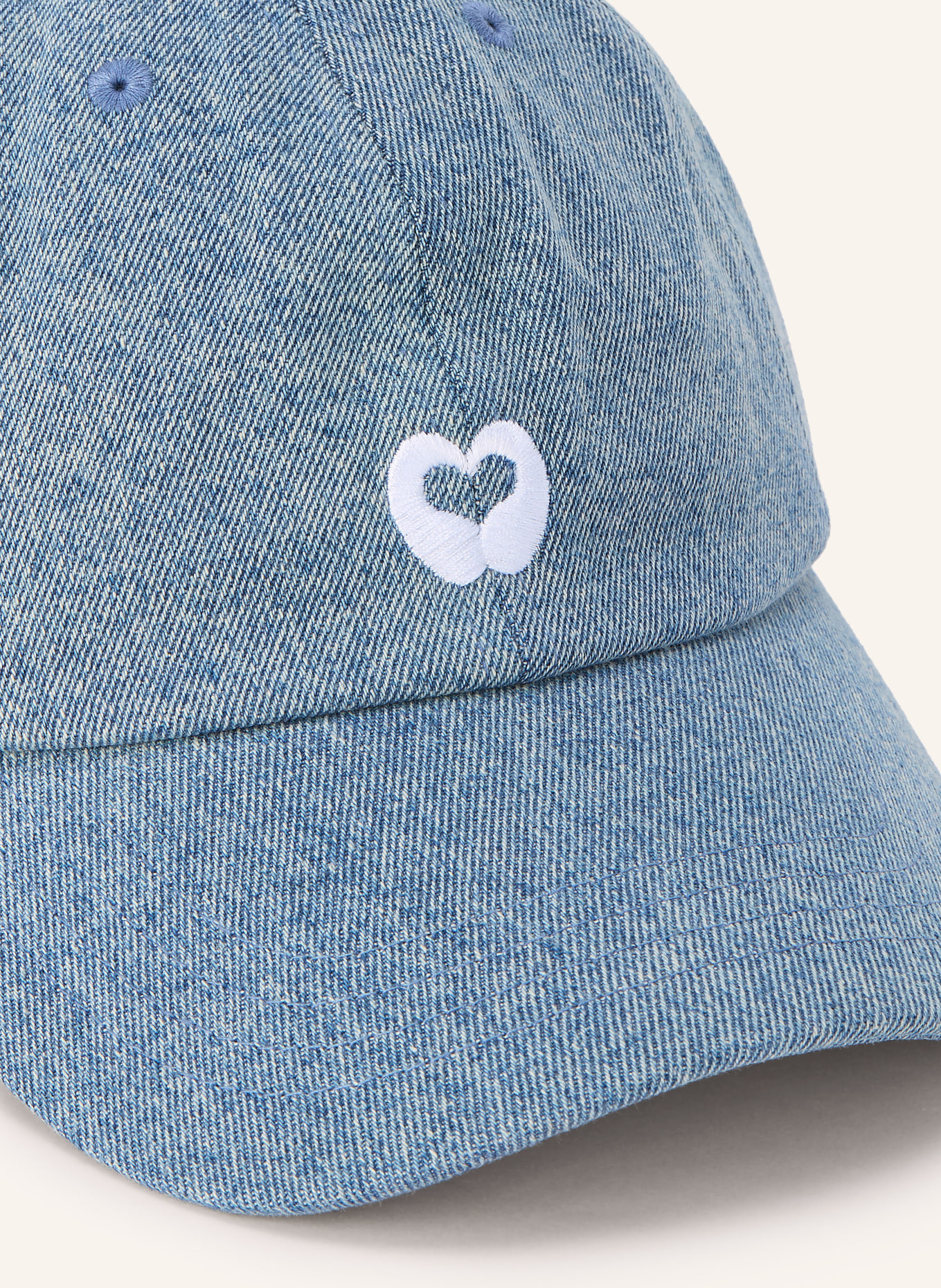 maje Czapka jeansowa: NIEBIESKI / BIAŁY