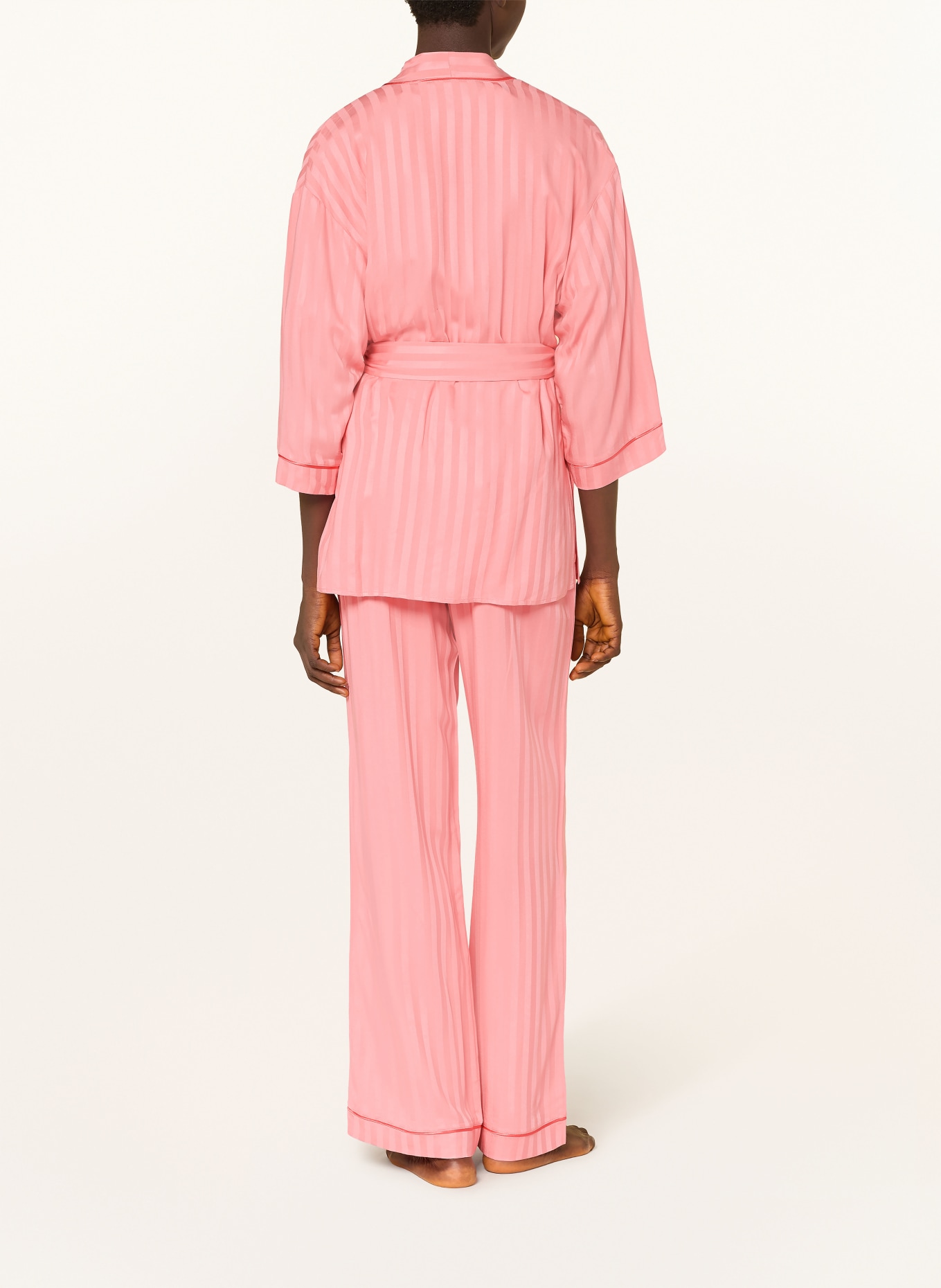 Triumph AMOURETTE women's dressing gown with 3/4 sleeves: LIGHT RED