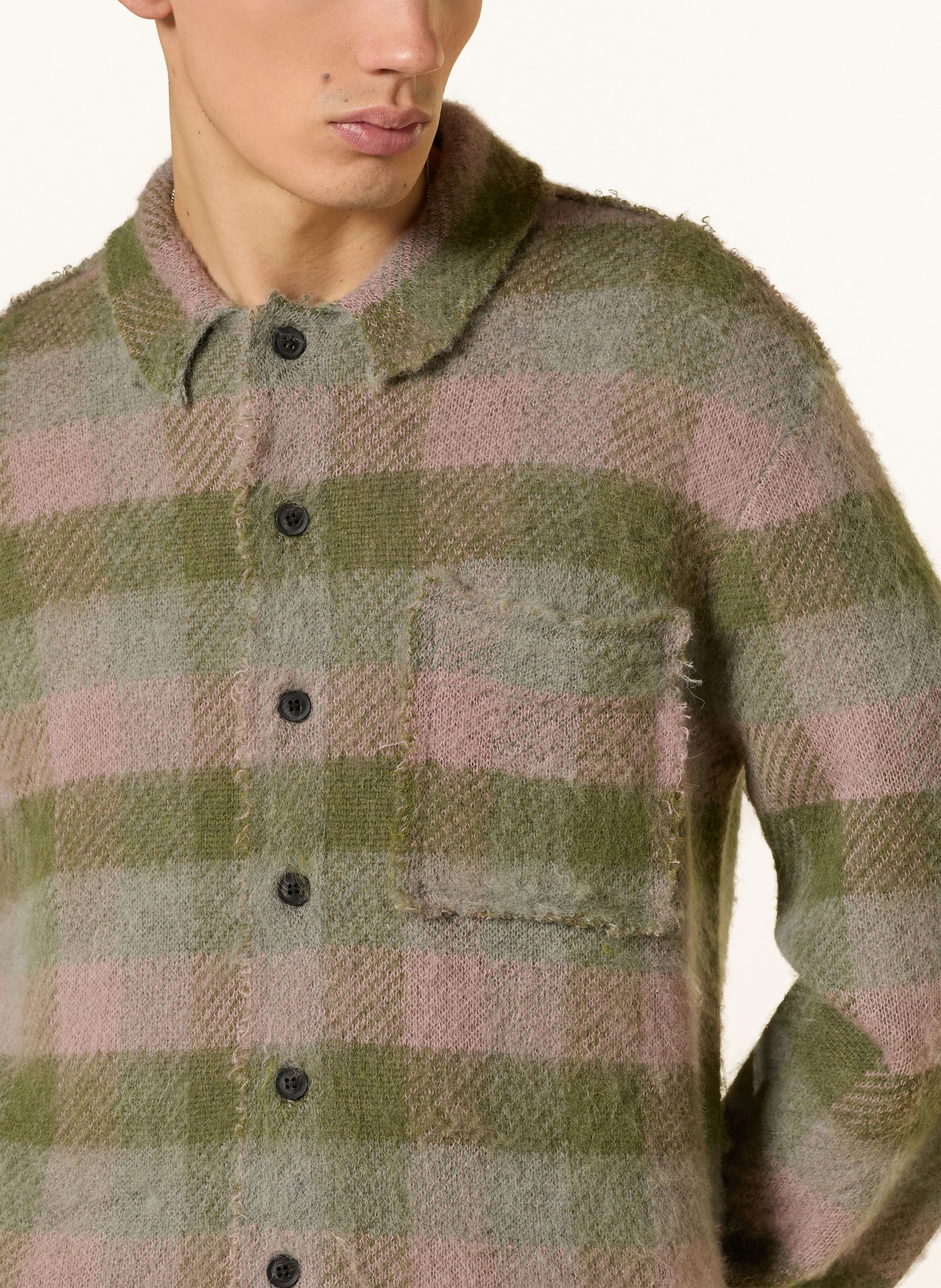 ALLSAINTS Strickhemd ADLER Comfort Fit: GRÜN / ALTROSA