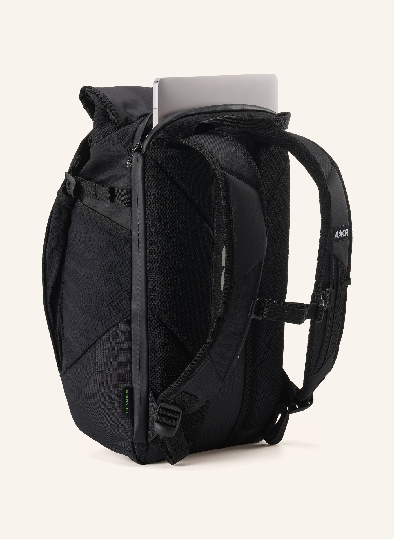 AEVOR Rucksack ROLL PACK 2.0 26 l mit Laptop-Fach: SCHWARZ