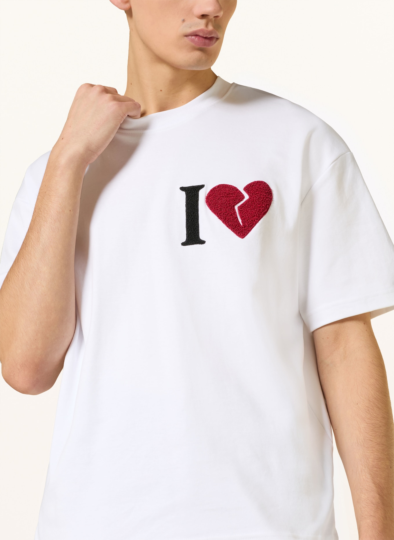 ALLSAINTS Tričko HEART ETTA: BÍLÁ / TMAVĚ ČERVENÁ / ČERNÁ