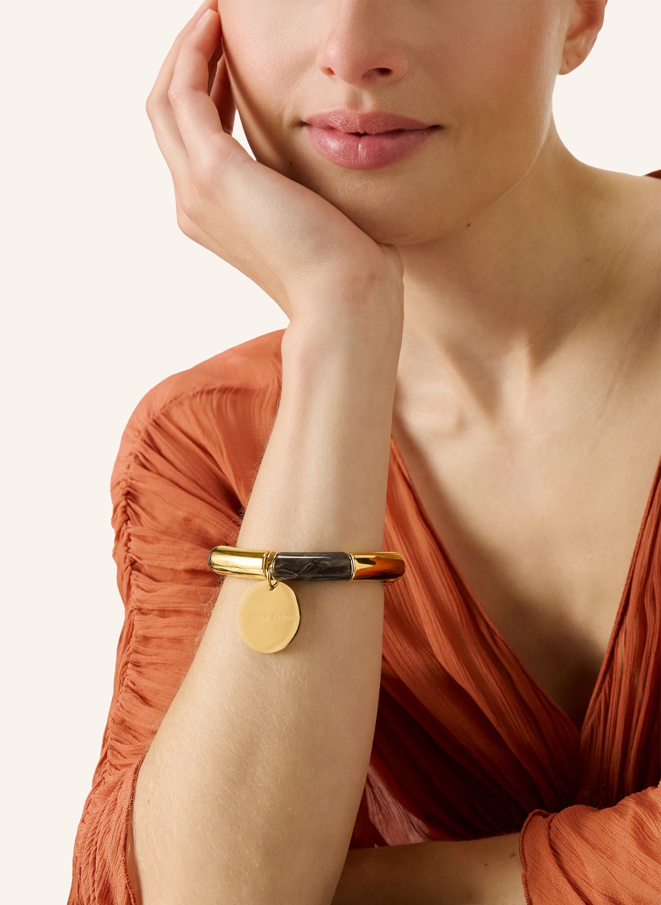 VANESSA BARONI bransoletka: CIEMNOBRĄZOWY / ZŁOTY