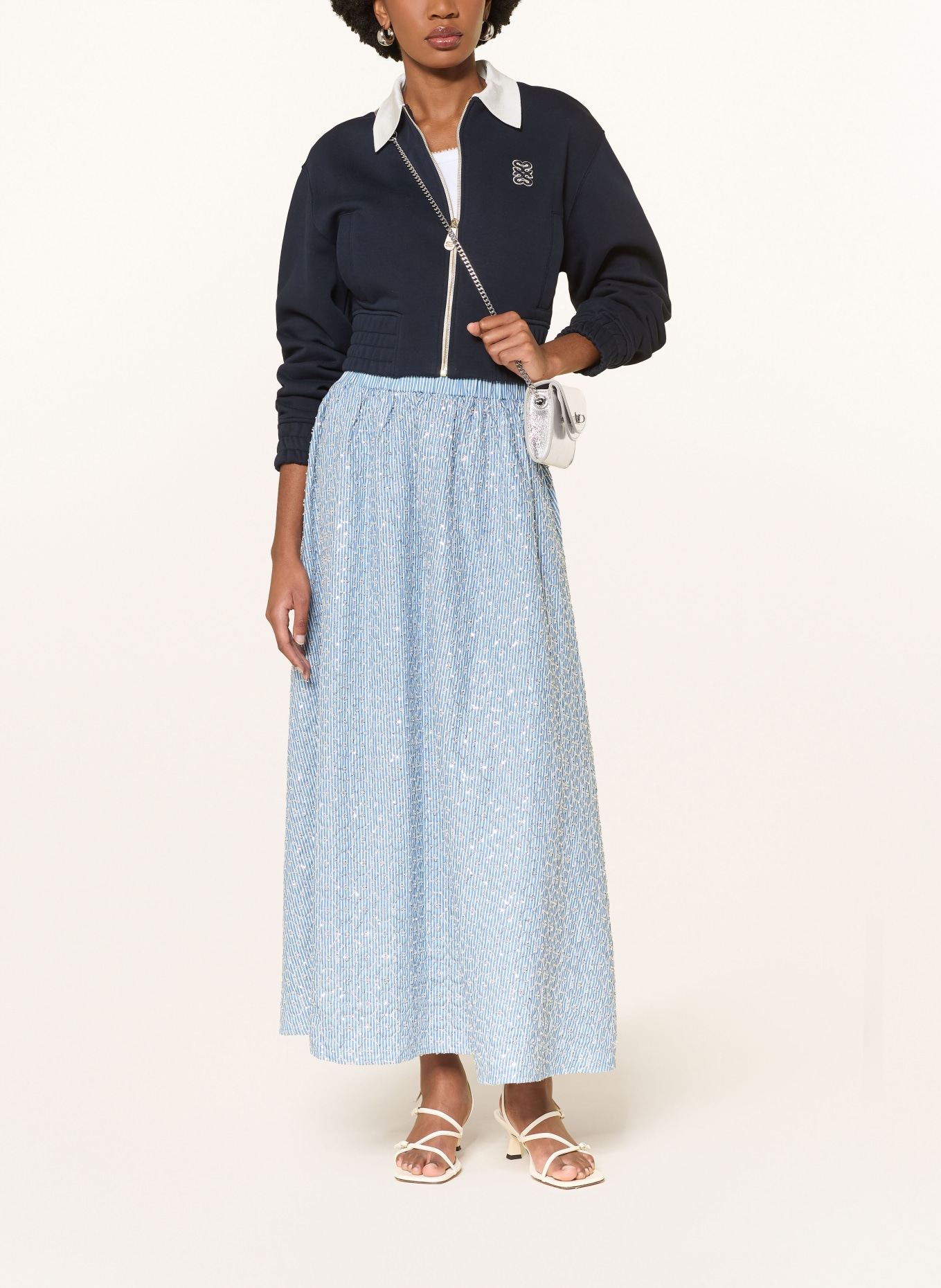 SANDRO Rock mit Schmucksteinen und Pailletten: HELLBLAU / WEISS