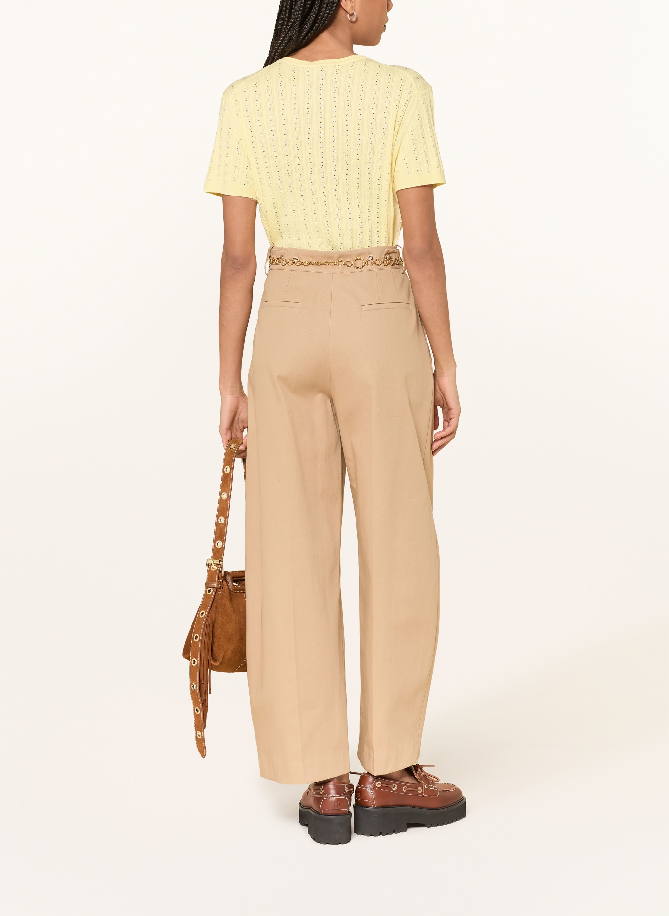 maje Strickjacke mit Schmucksteinen: GELB