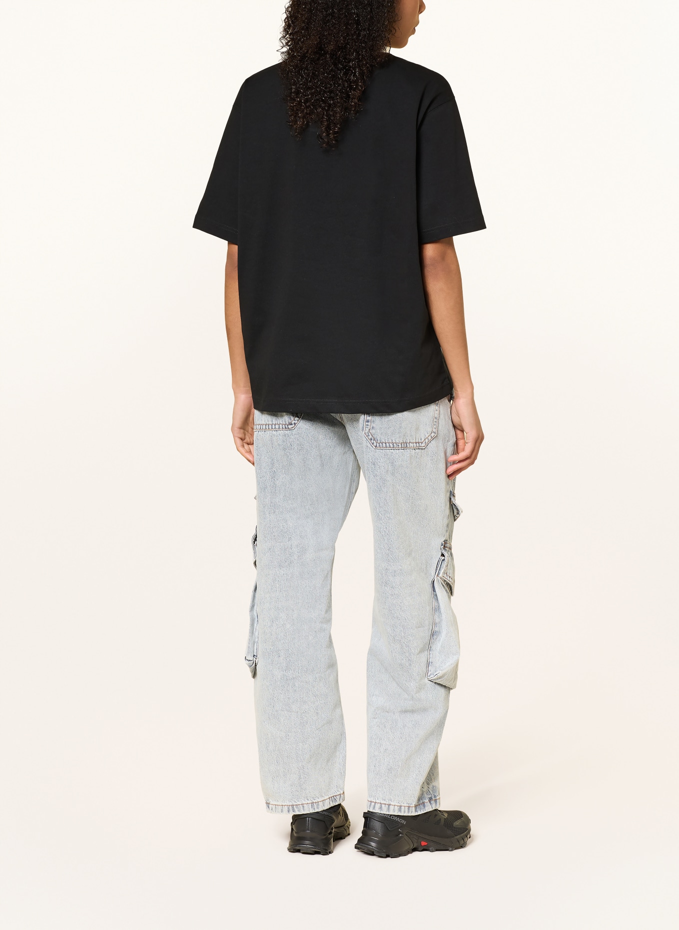 WRSTBHVR Oversized tričko CASSIAN: ČERNÁ