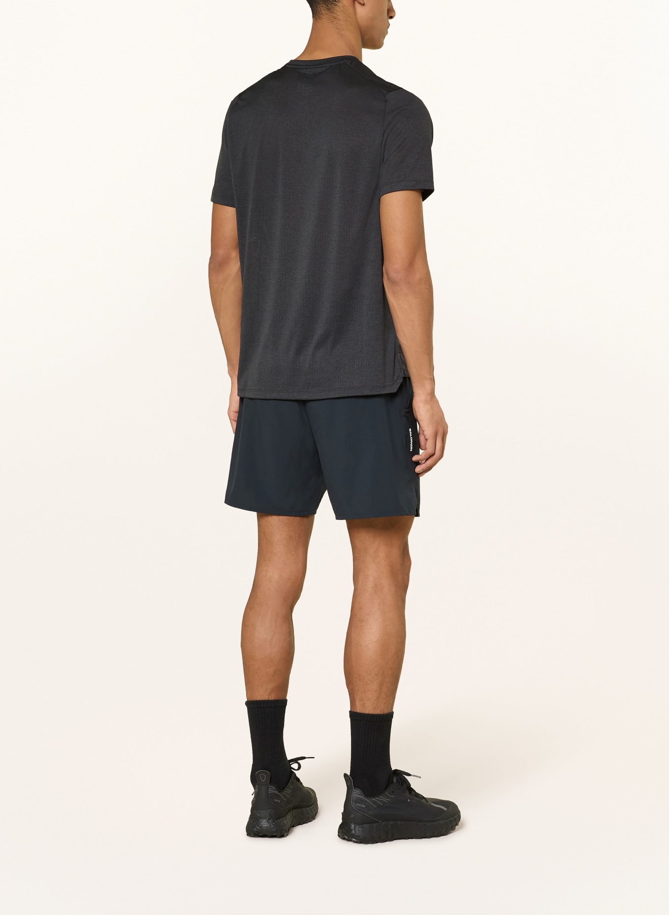 new balance Laufshirt: DUNKELGRAU