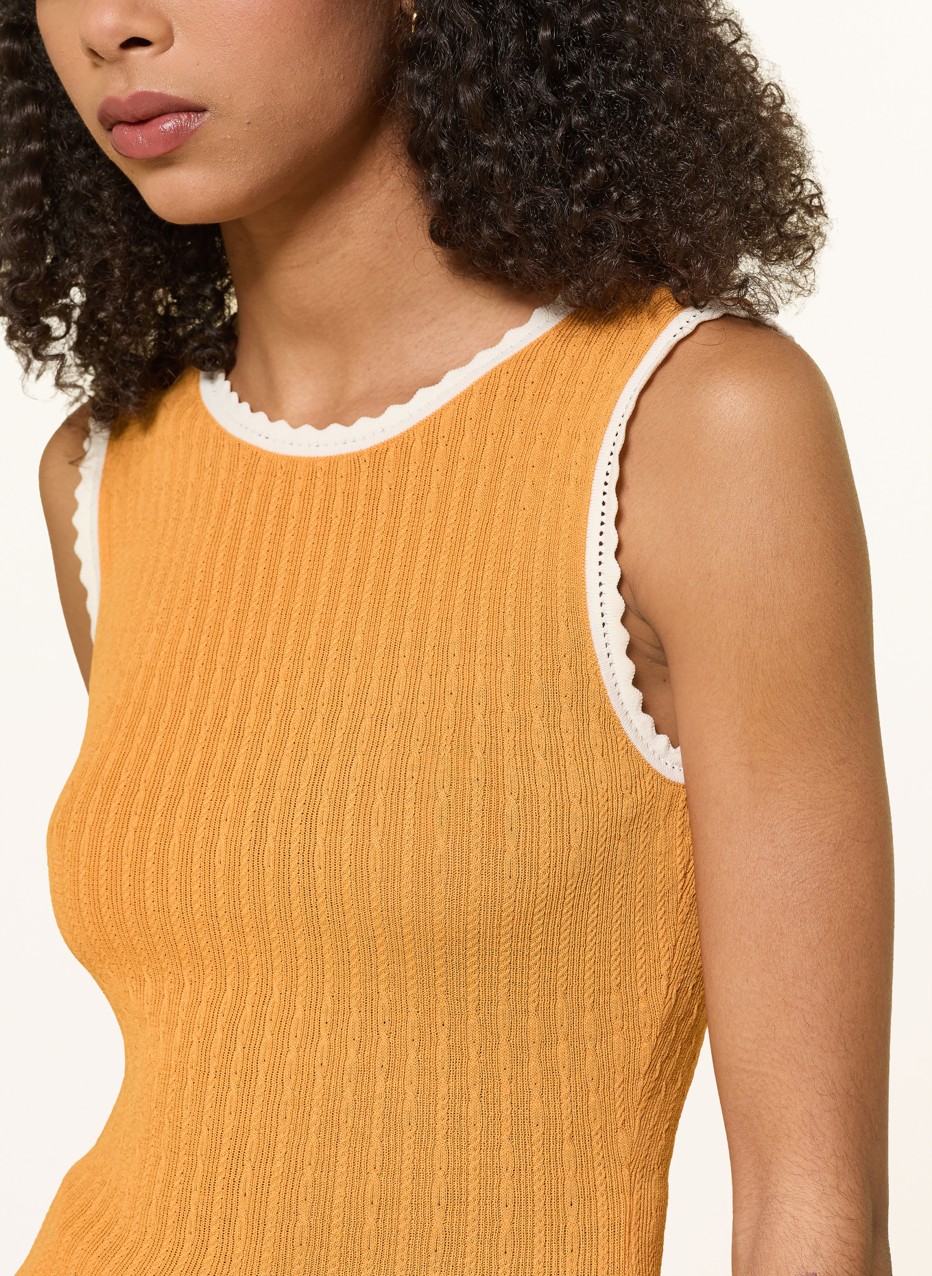 CLAUDIE PIERLOT Stricktop: ORANGE / ECRU