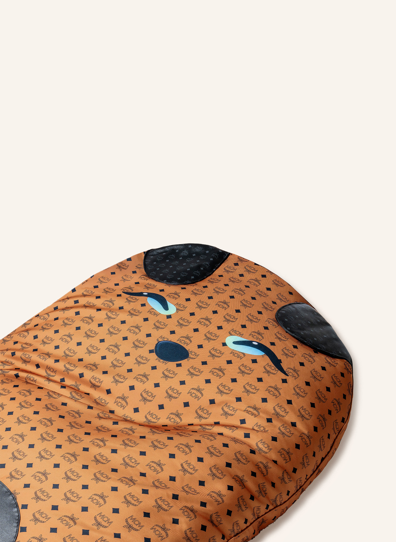 MCM beanbag: BLACK / COGNAC
