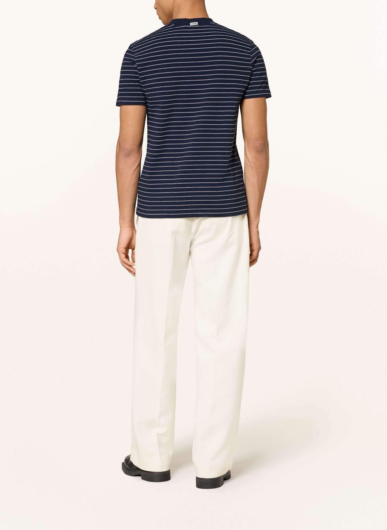 SANDRO T-Shirt: DUNKELBLAU / WEISS