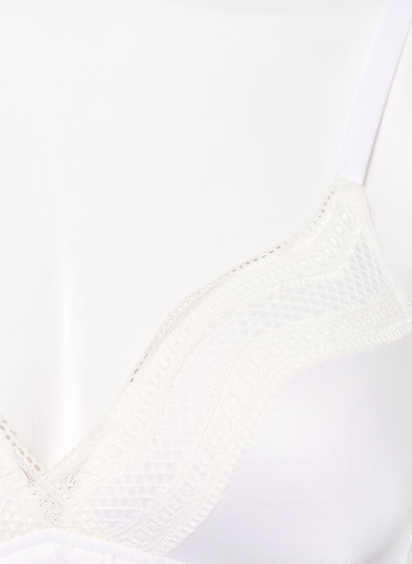 HANRO Triangle bra CIRA: CREAM