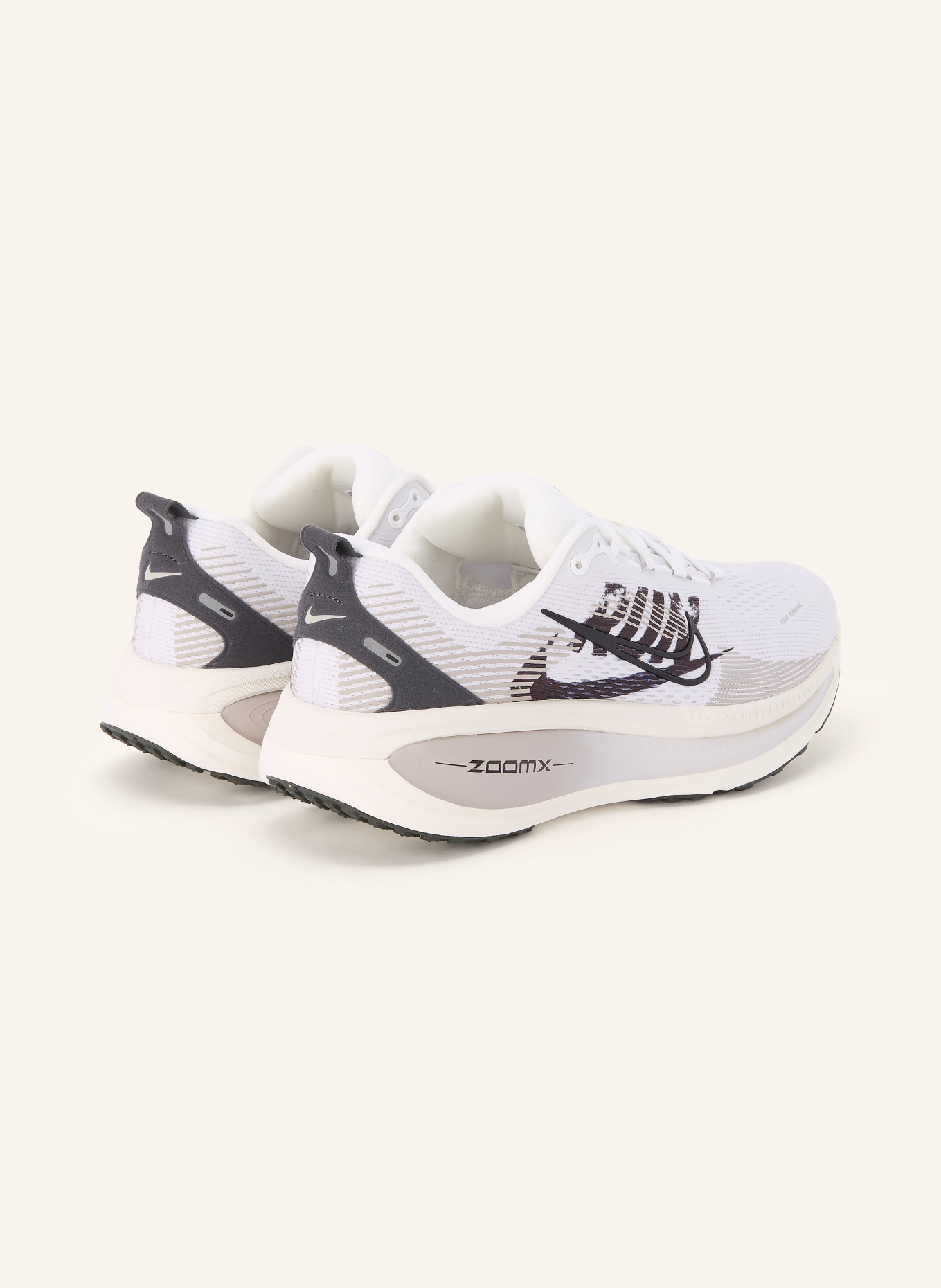 Nike Laufschuhe VOMERO 18 RUN: WEISS / GRAU / SCHWARZ