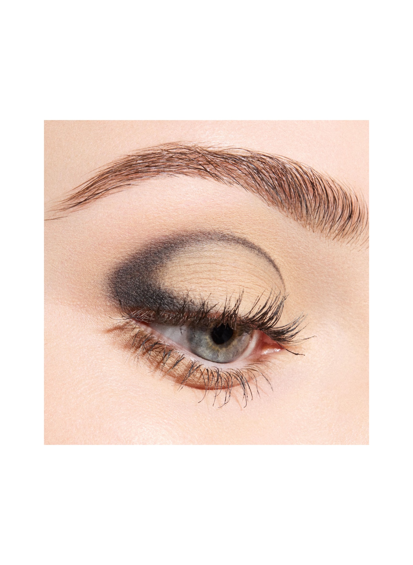 M.A.C MULTISCULPT MATTE LIQUID COLOUR: OMEGA