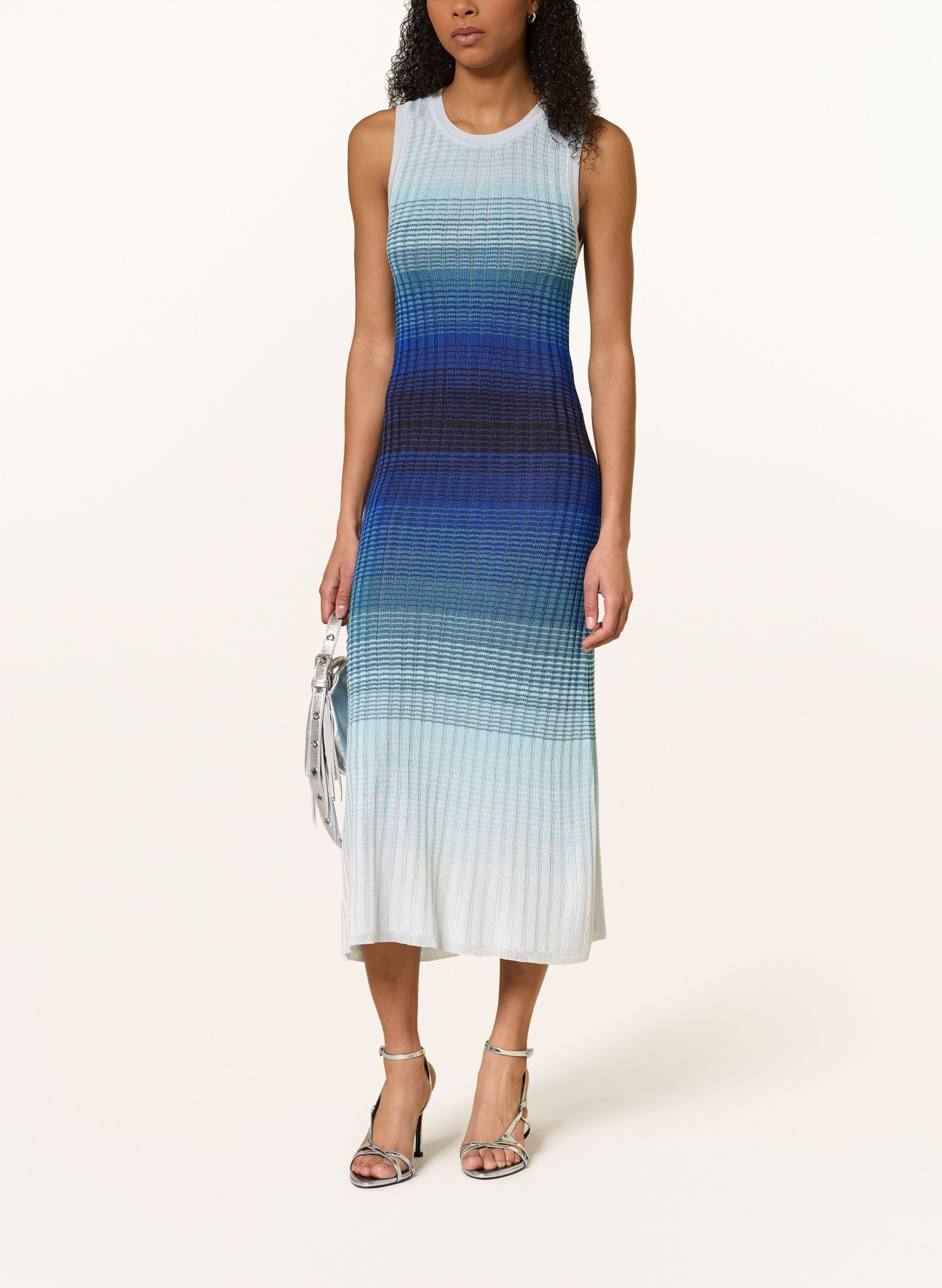 maje Strickkleid: BLAU / HELLBLAU / DUNKELBLAU