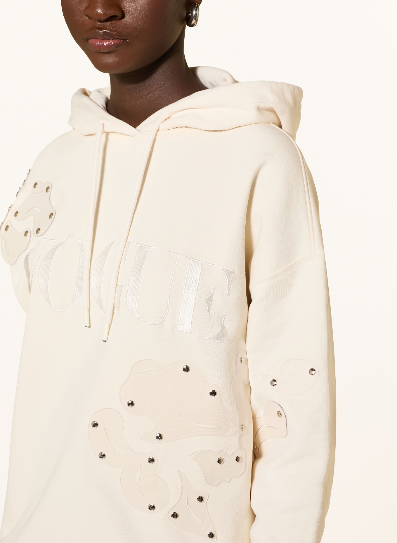 VOGUE COLLECTION Hoodie met studs: CRÈME / ZILVER / WIT