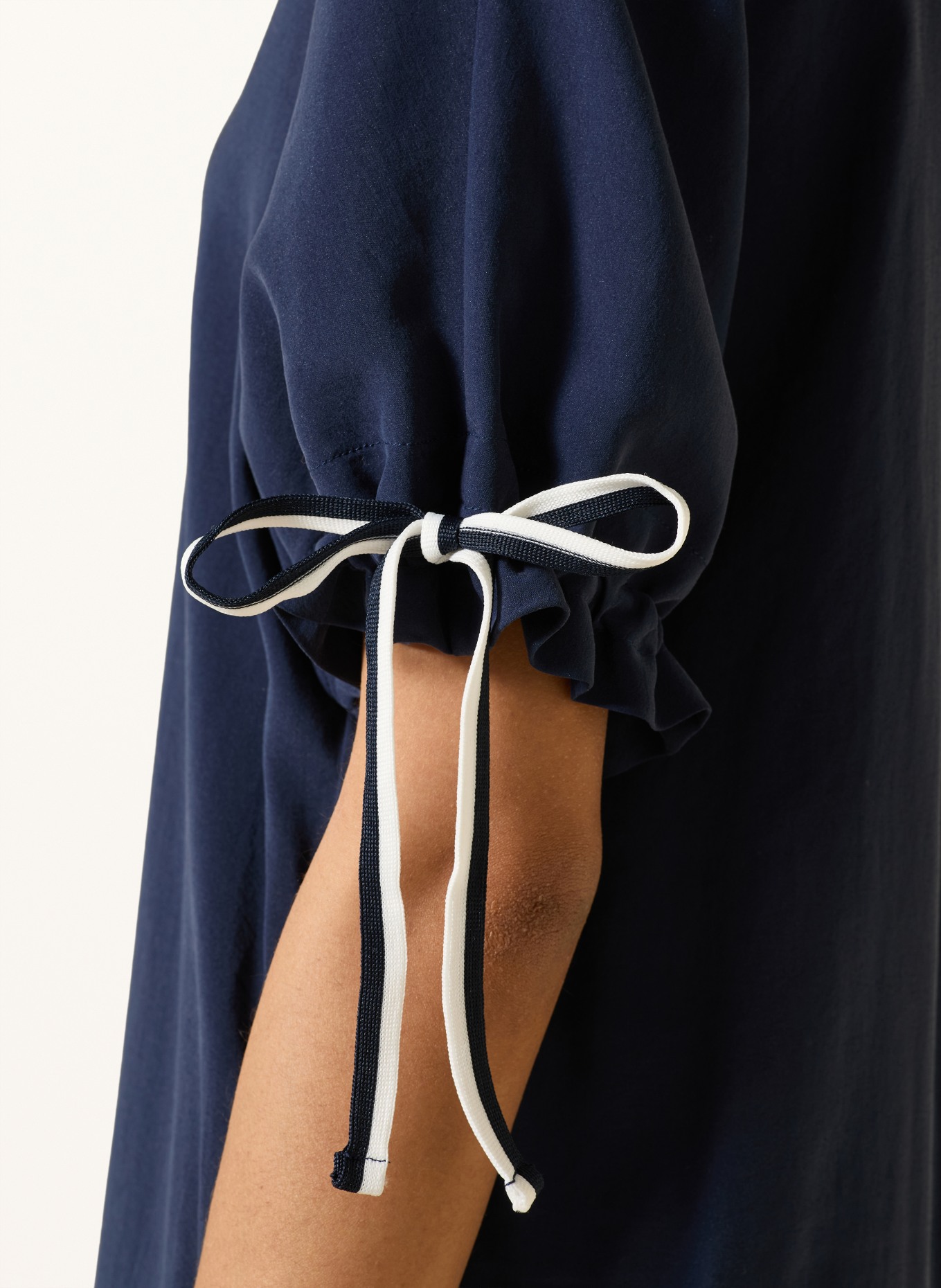 MORE & MORE Jurk: DONKERBLAUW