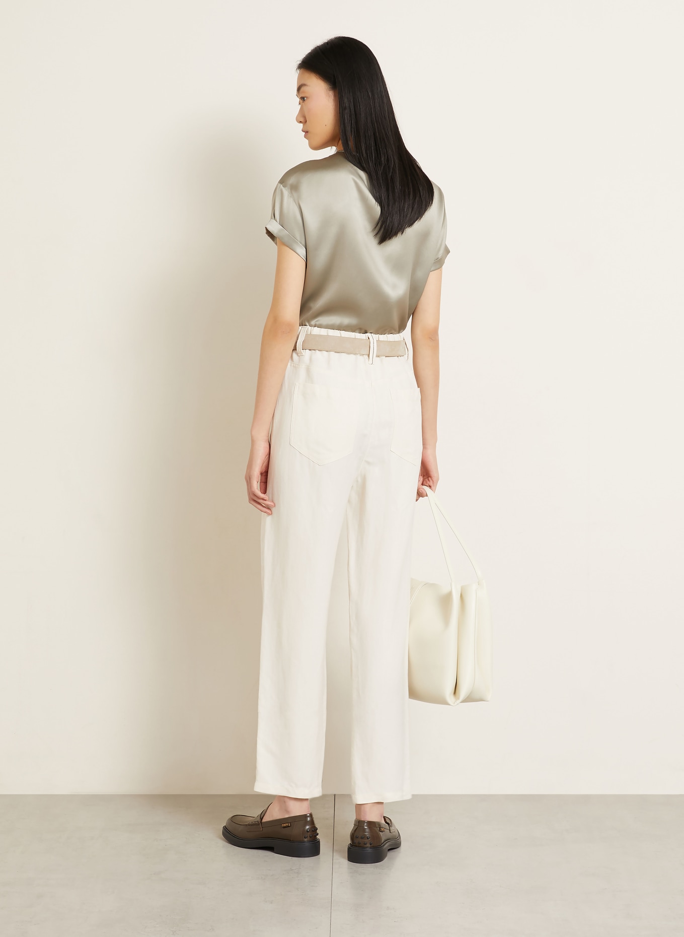 BRUNELLO CUCINELLI Blusenshirt aus Seide mit Schmucksteinen: PLATIN