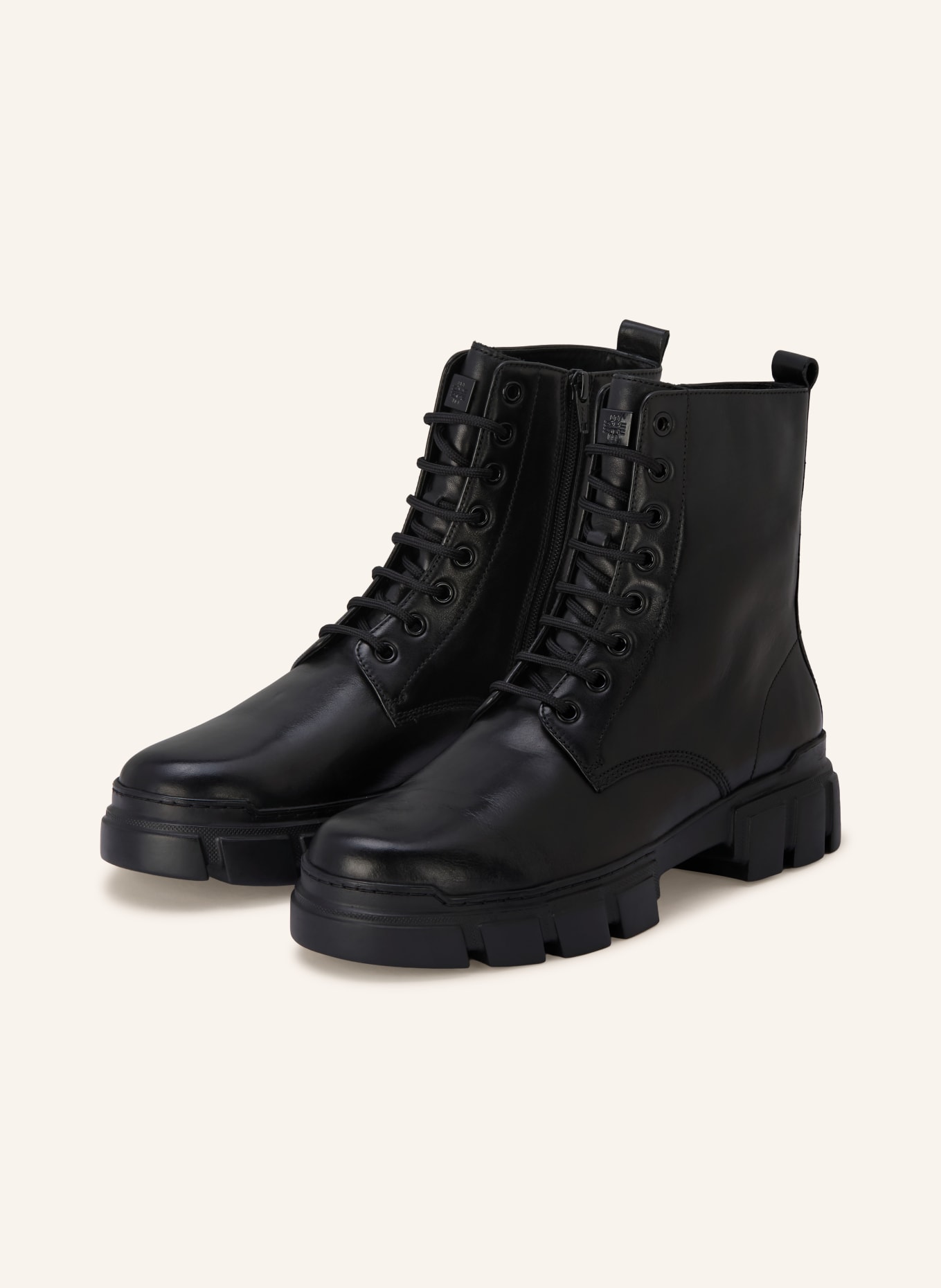 Högl Sznurowane buty FORREST: CZARNY